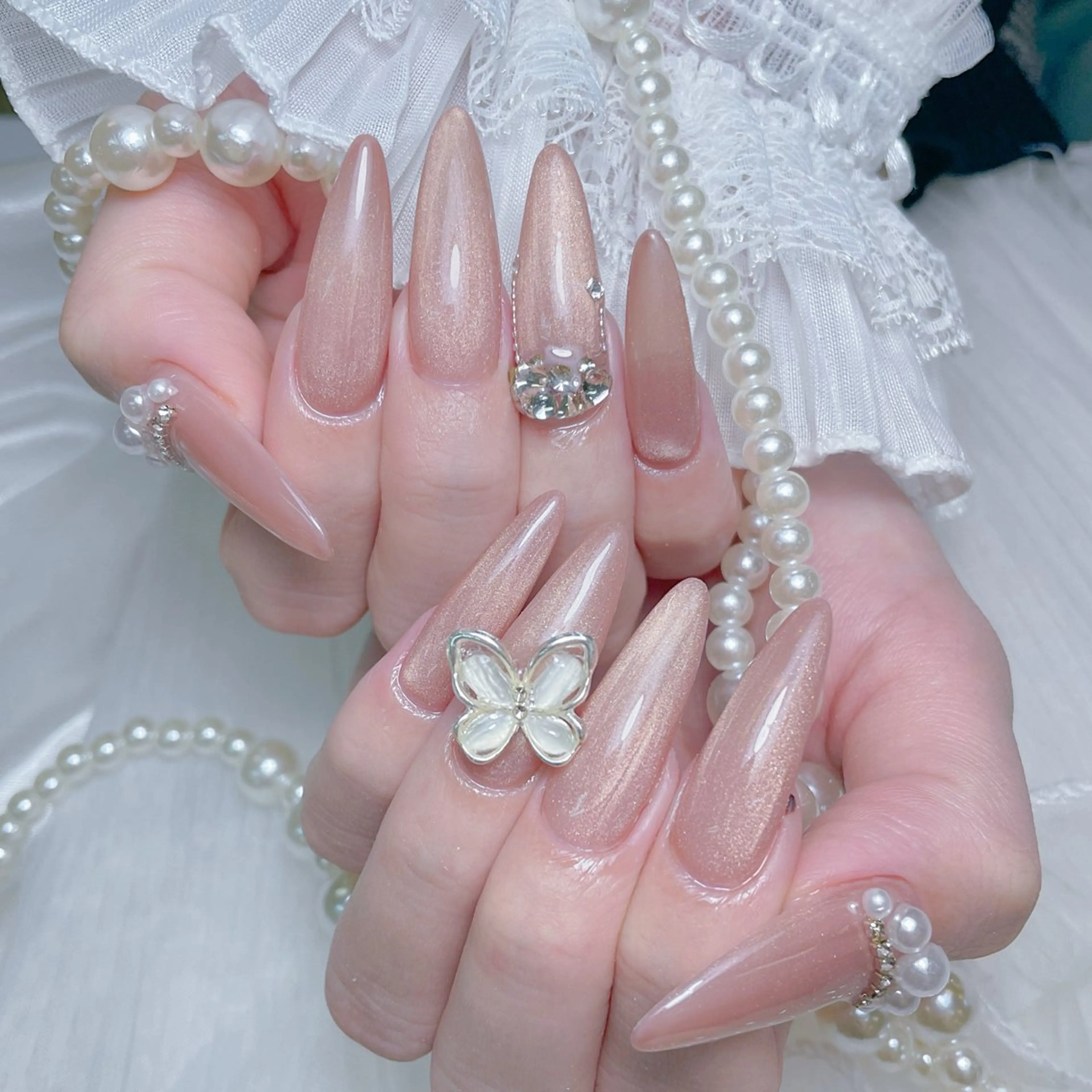 ネイル クリアネイル ハート キラキラネイル 韓国ネイル マグネットネイル ハンドネイル NailPrincess所属・princess スカルプ専門店のネイルデザイン