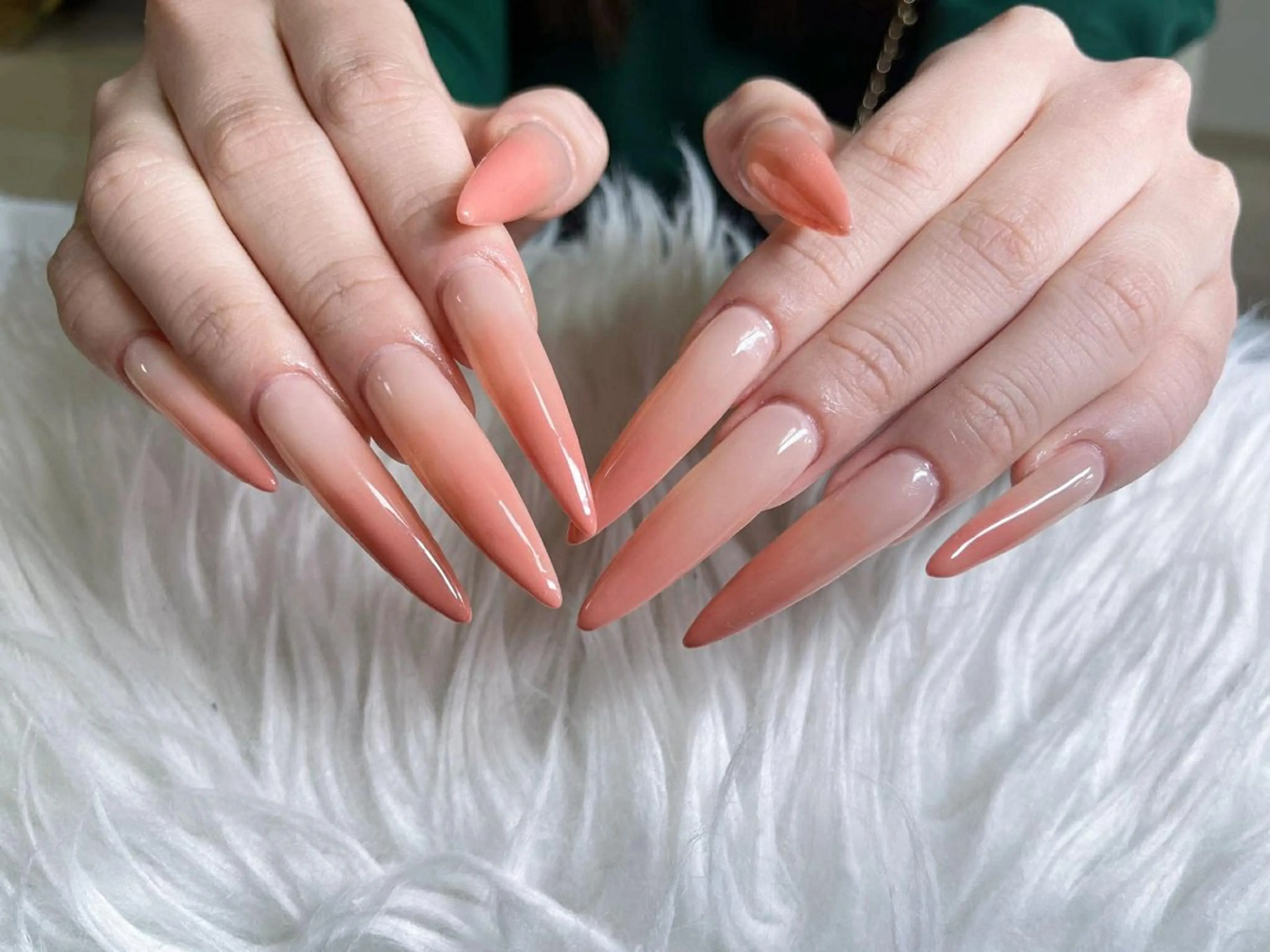 ネイル フレンチネイル ジェルネイル ガーリー 韓国ネイル ロングネイル ハンドネイル NieNail Nezukoのネイルデザイン