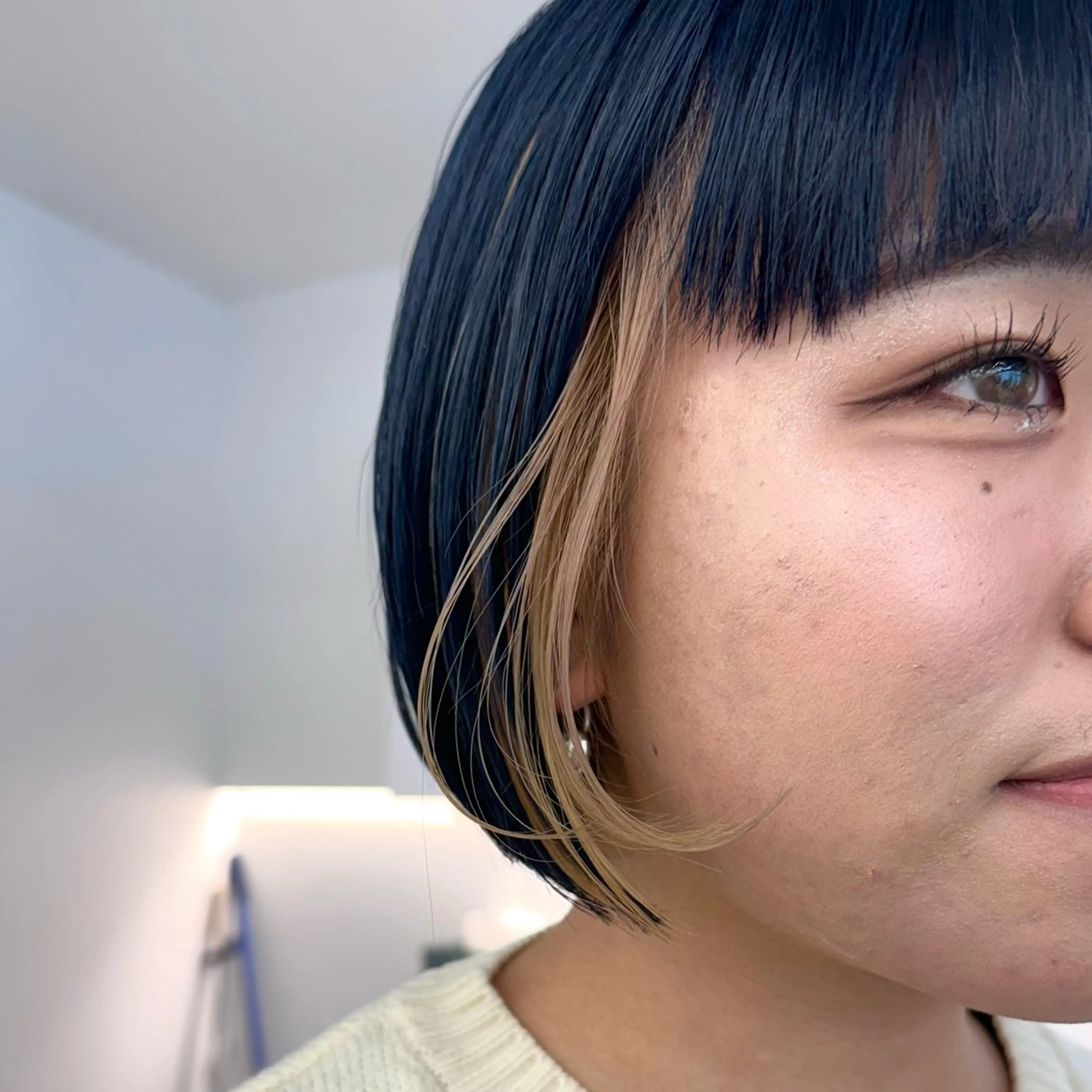 ショート ヘアカラー ✨ブリーチ/顔周り レイヤー¦YUKA✨のヘアスタイル