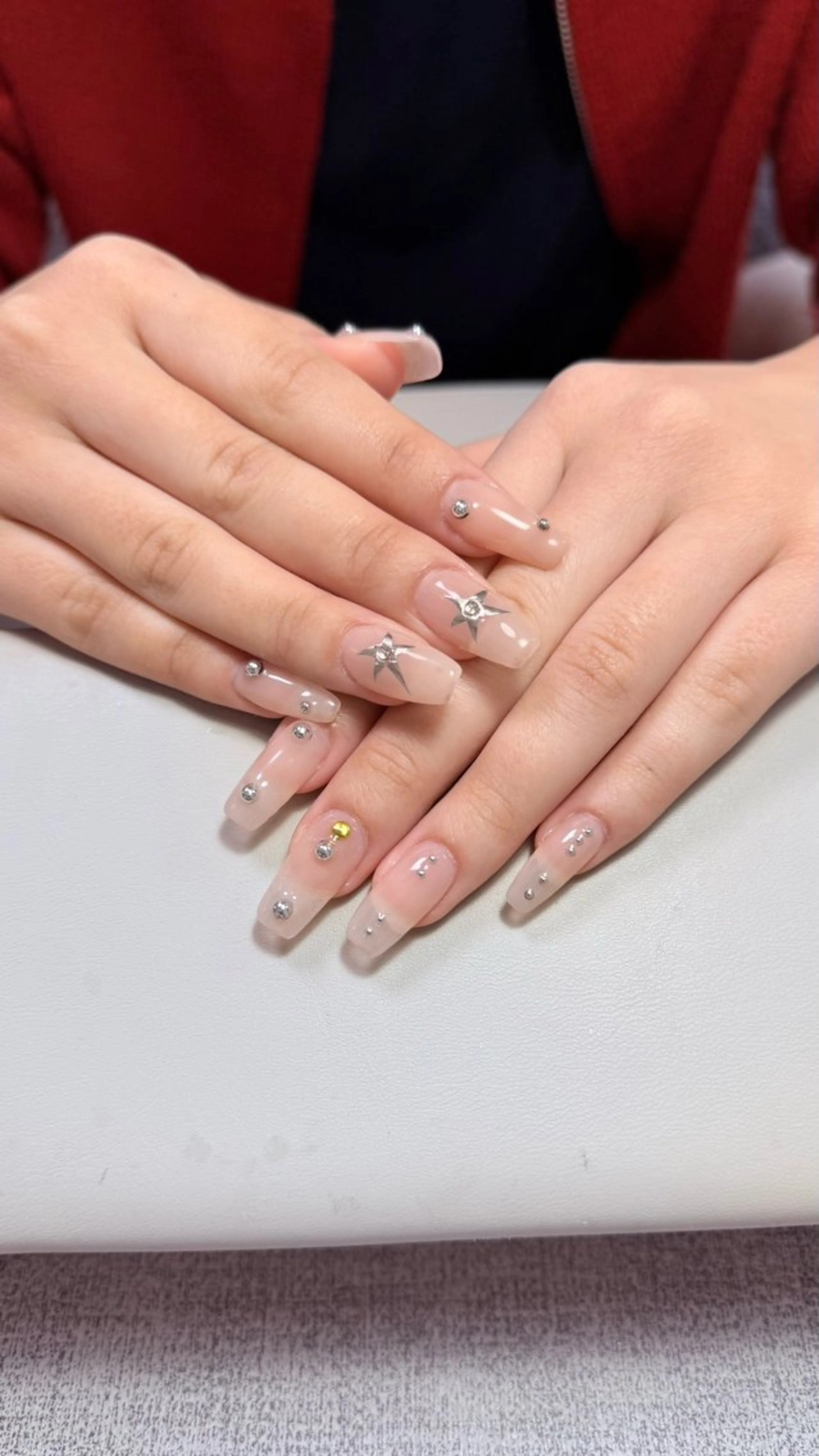 ネイル ハンドネイル エクラNailサロン ミオのネイルデザイン