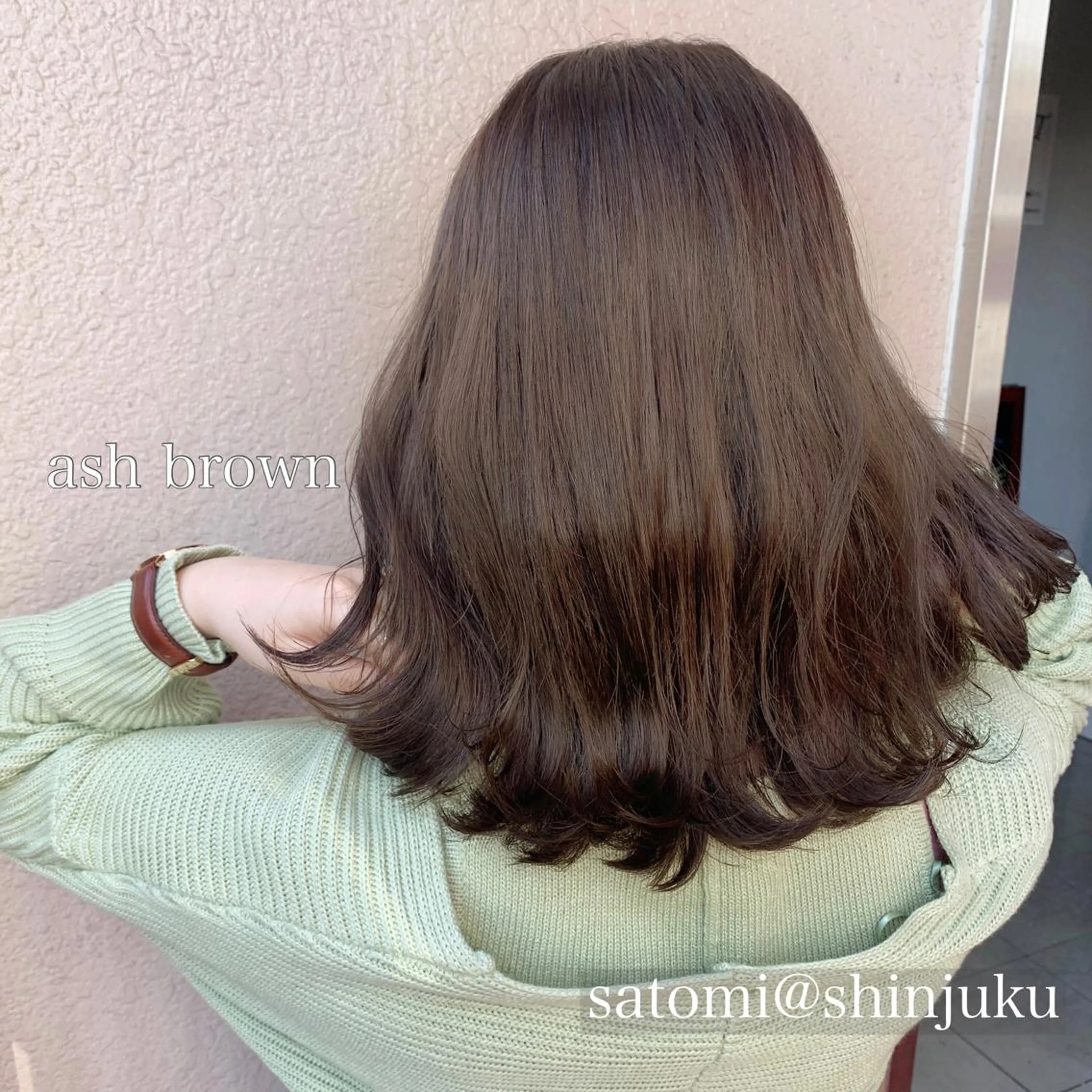 セミロング 淡色ふんわりhair 新宿satomiのヘアスタイル