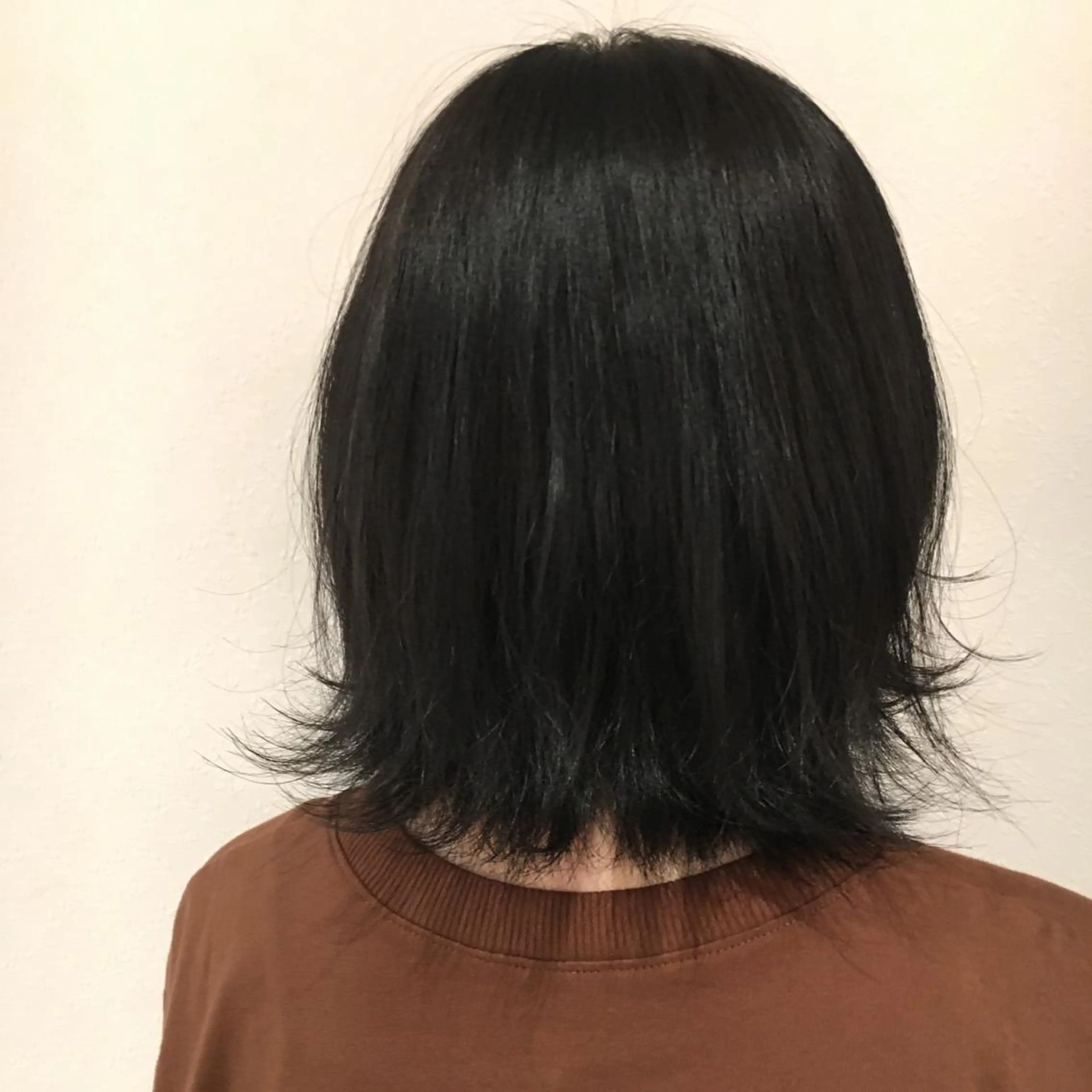 ミディアム カラー 宮内 真乃のヘアスタイル