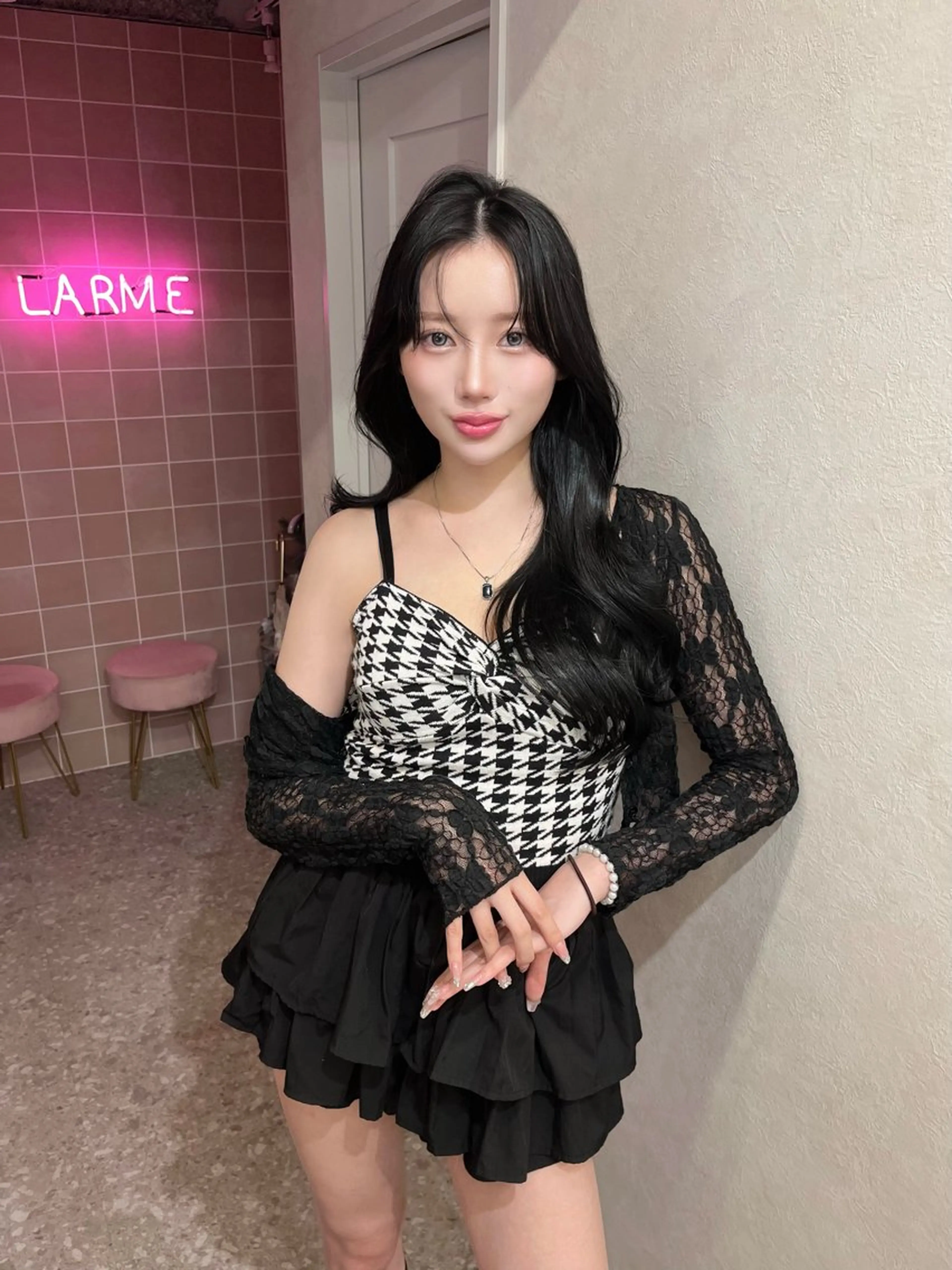 ロング カラー 黒髪 ブルーカラー ブルーブラック ハイレイヤー レイヤーカット カット ヘアカラー トリートメント エクステ 韓国ハッシュカット/ 新宿/髪質改善/岡崎のヘアスタイル