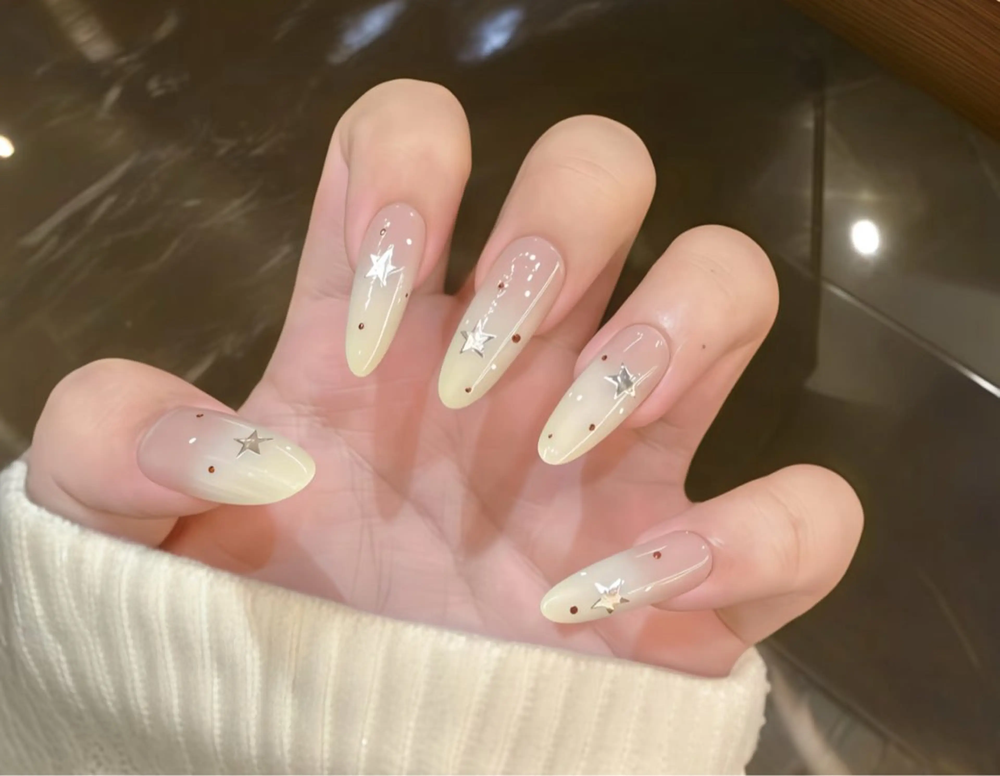 ネイル アートネイル オーロラネイル チークネイル フレンチネイル ガラスフレンチ 🎀🎀YooLi Nail Salonのネイルデザイン
