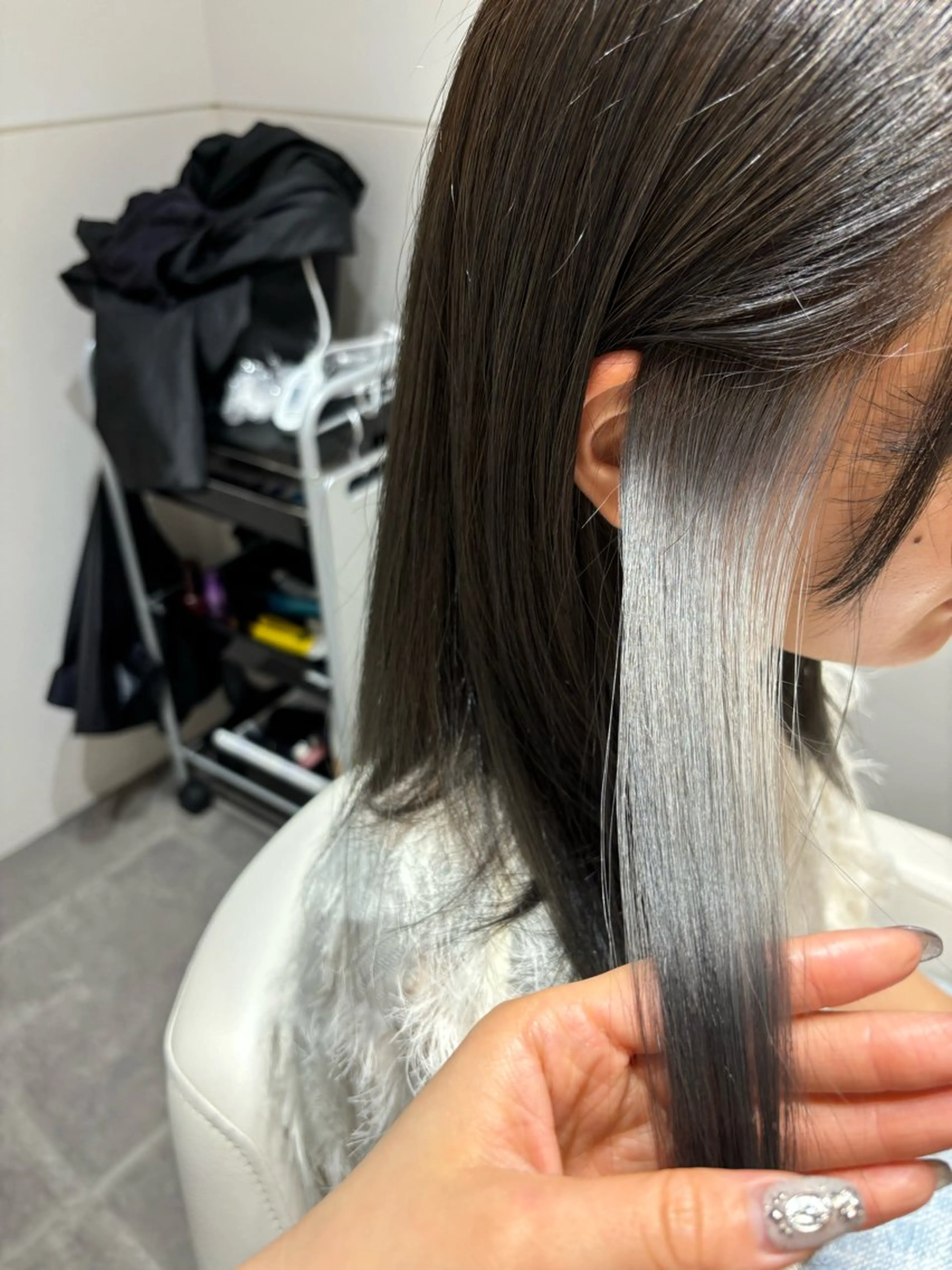 セミロング ヘアカラー トリートメント 美髪ヘア 🤍erikaのヘアスタイル