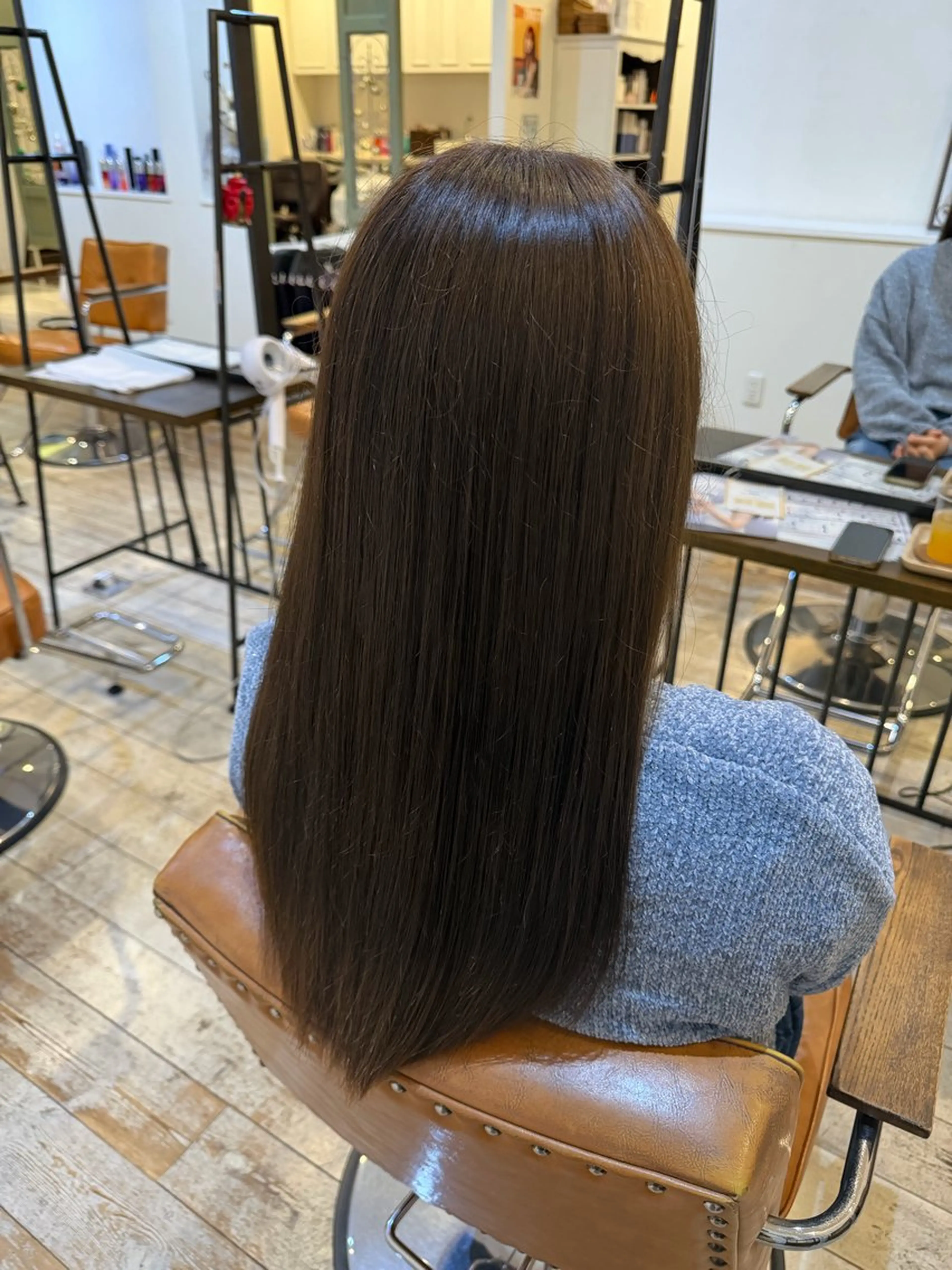 ロング カラー ブラウンカラー マロンブラウン ヘアカラー トリートメント set-up juriのヘアスタイル