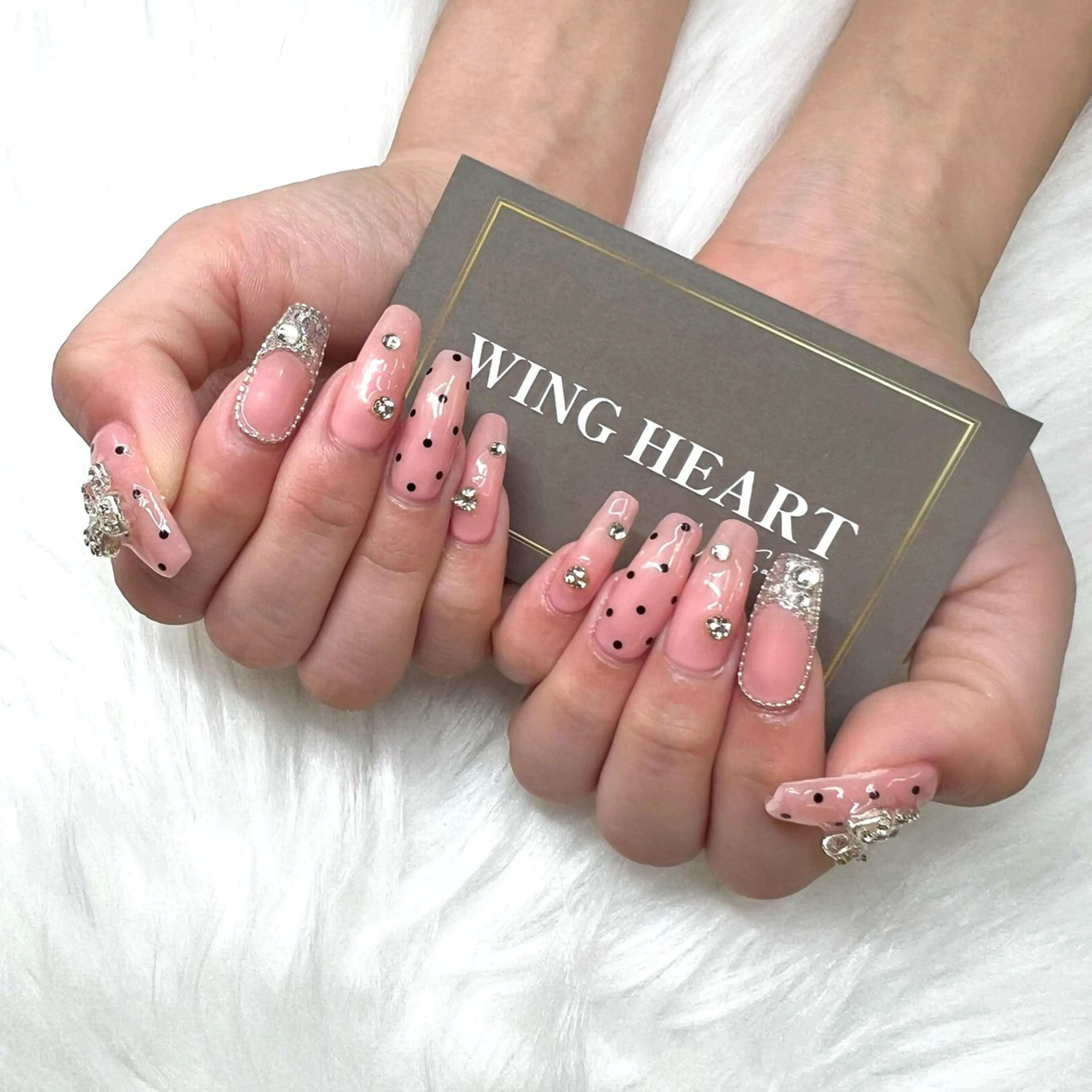 ネイル I. AYUMIのネイルデザイン