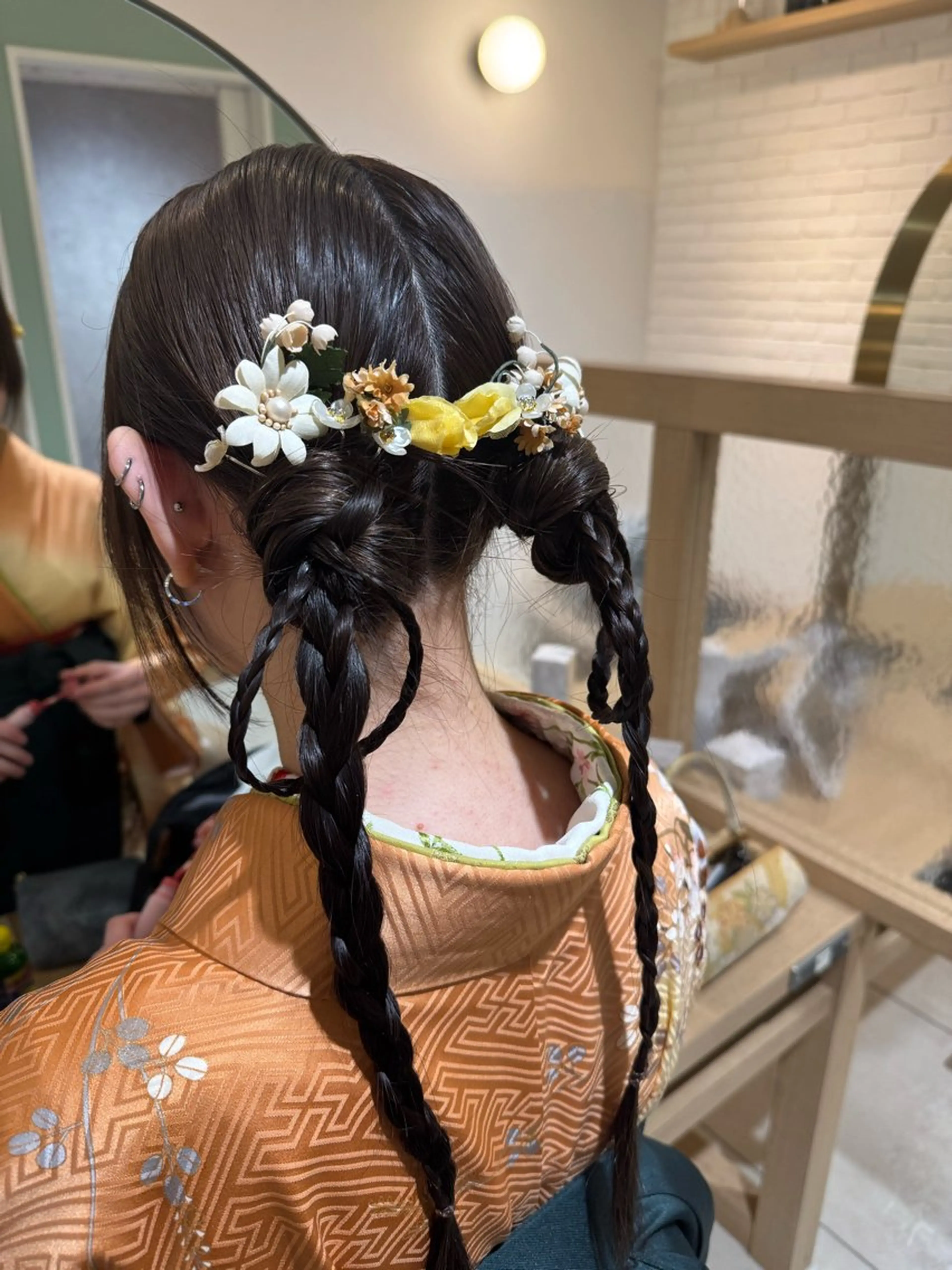 ヘアアレンジ 卒業式のヘアスタイル ヘアセット 🫧🧸カラーリスト 🫧MIO🧸🫧のヘアスタイル