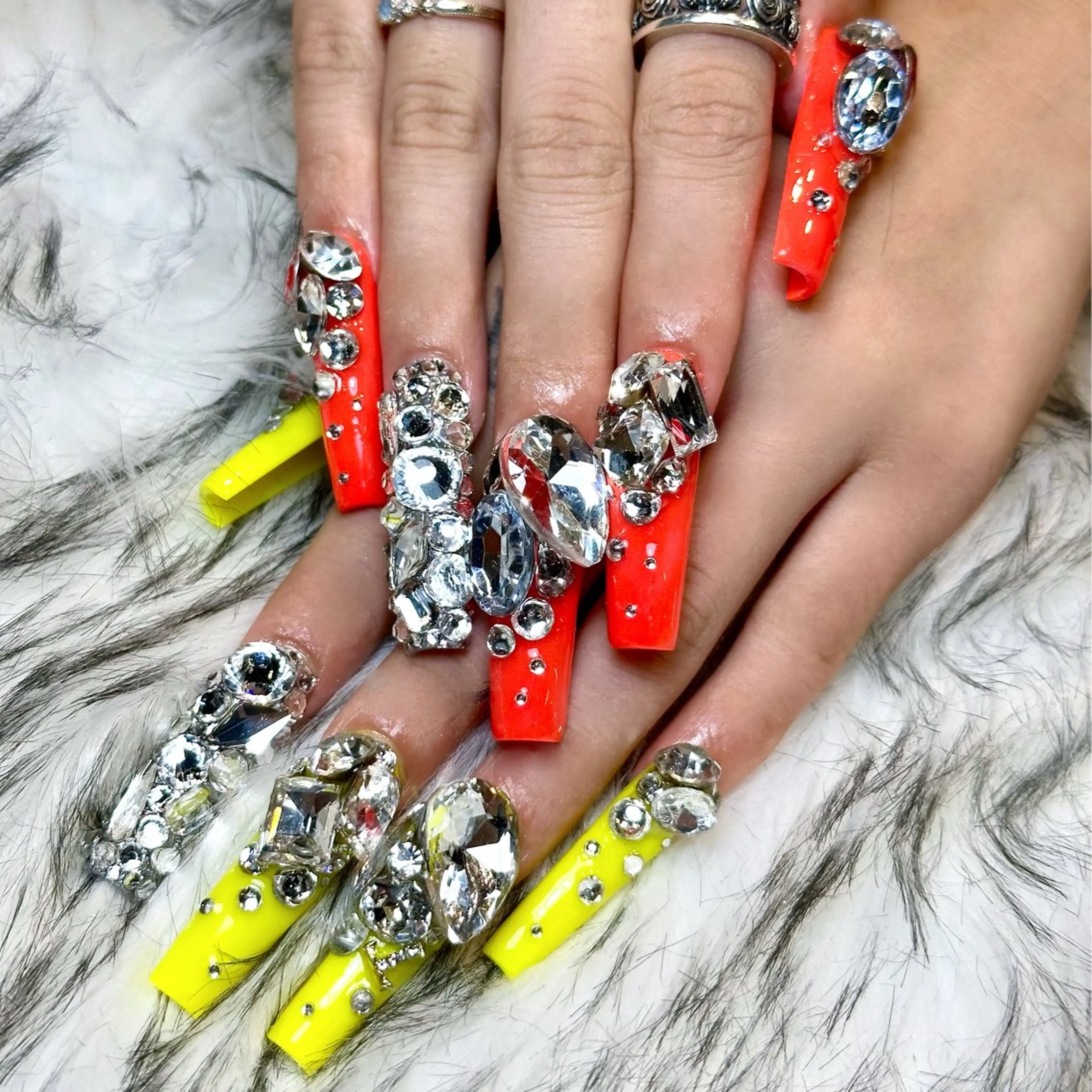 ネイル nail salon  DIA所属・出羽 奈津季のネイルデザイン