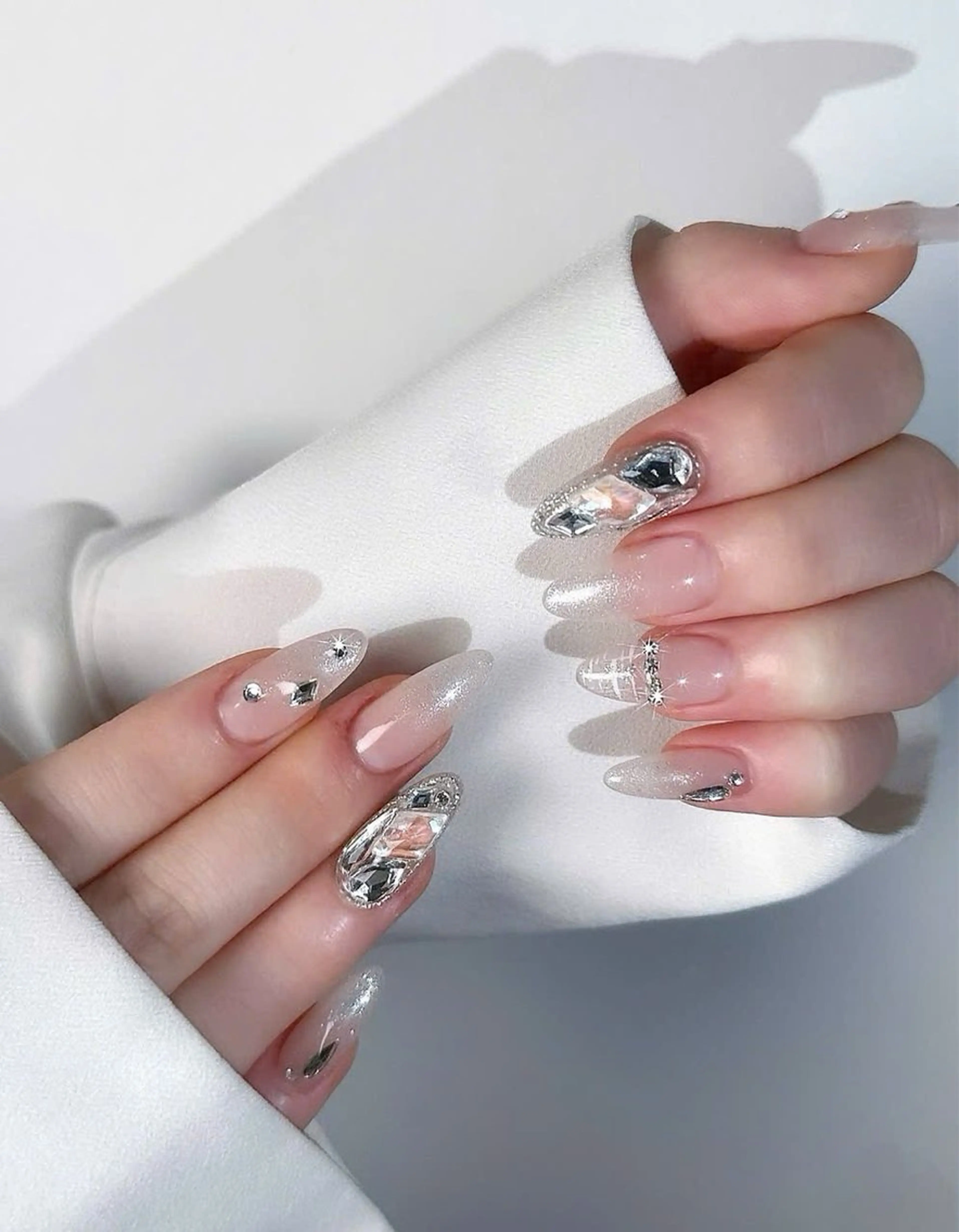 ネイル キラキラネイル マグネットネイル ミラーネイル ニュアンスネイル 春ネイル ハンドネイル Lina所属・MeiMei Nail モデル募集のネイルデザイン