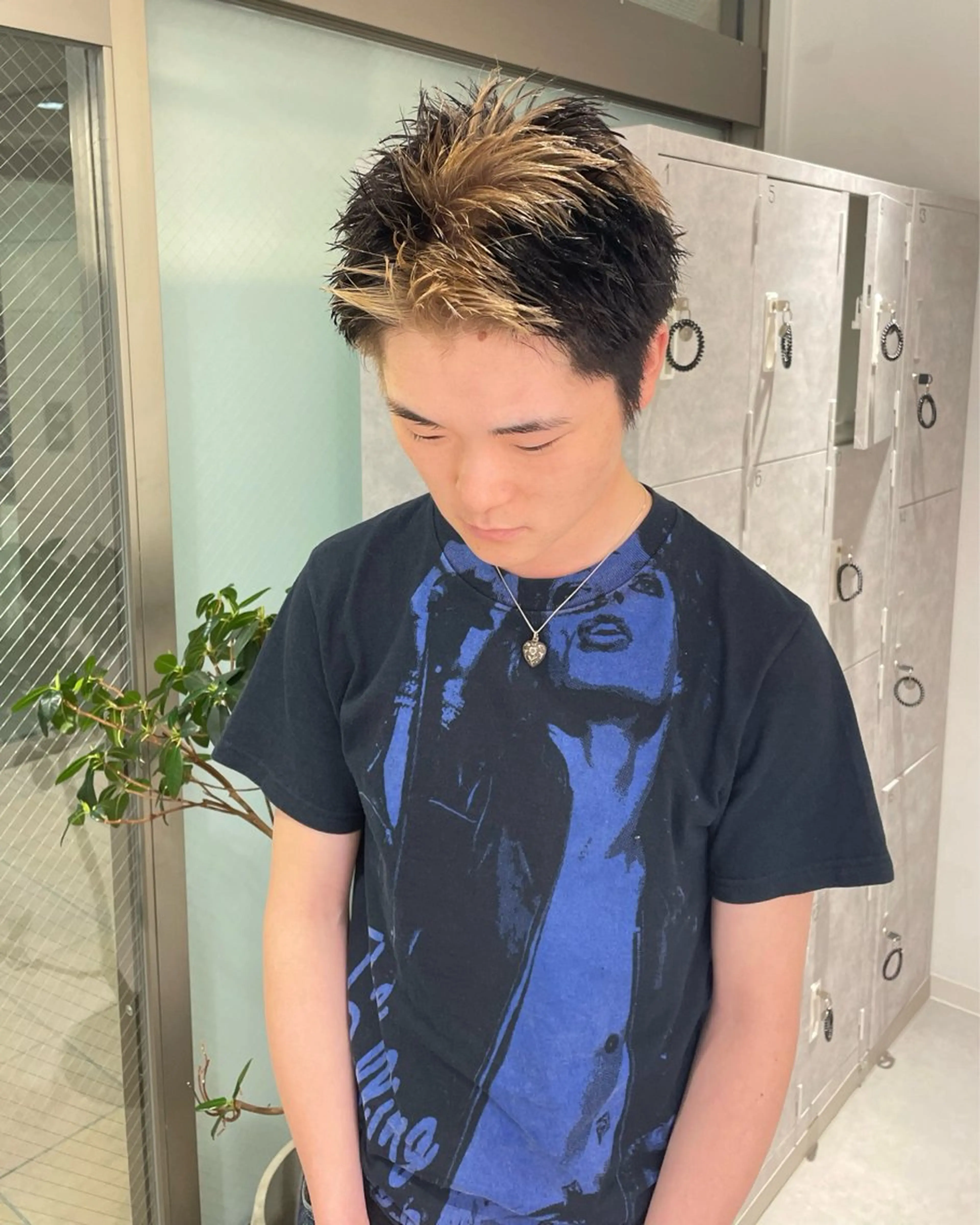 ショート カラー メンズ デザインパーマ/ 艶カラー/ボブのヘアスタイル