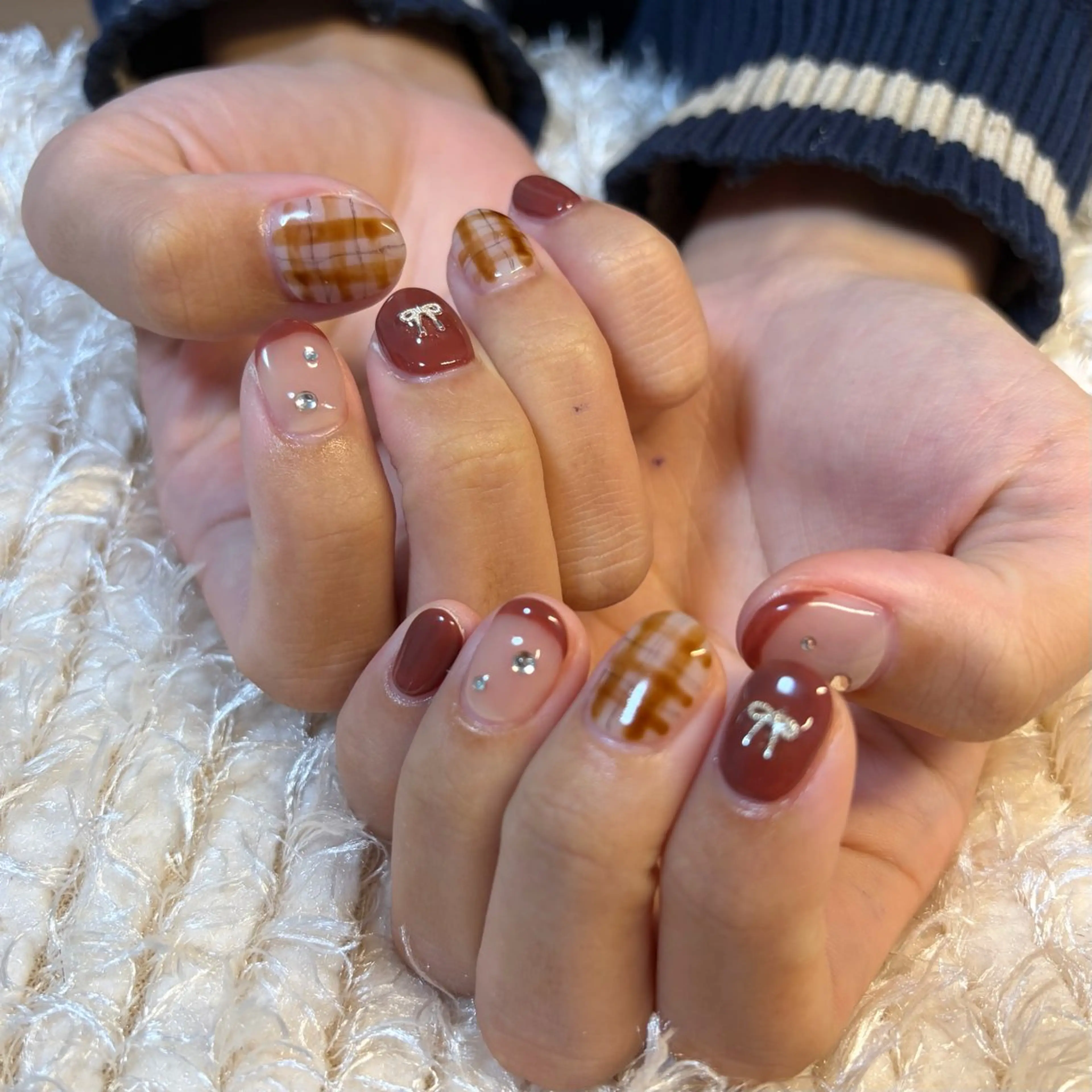 ネイル ハンドネイル フットネイル nailsalon momoのネイルデザイン