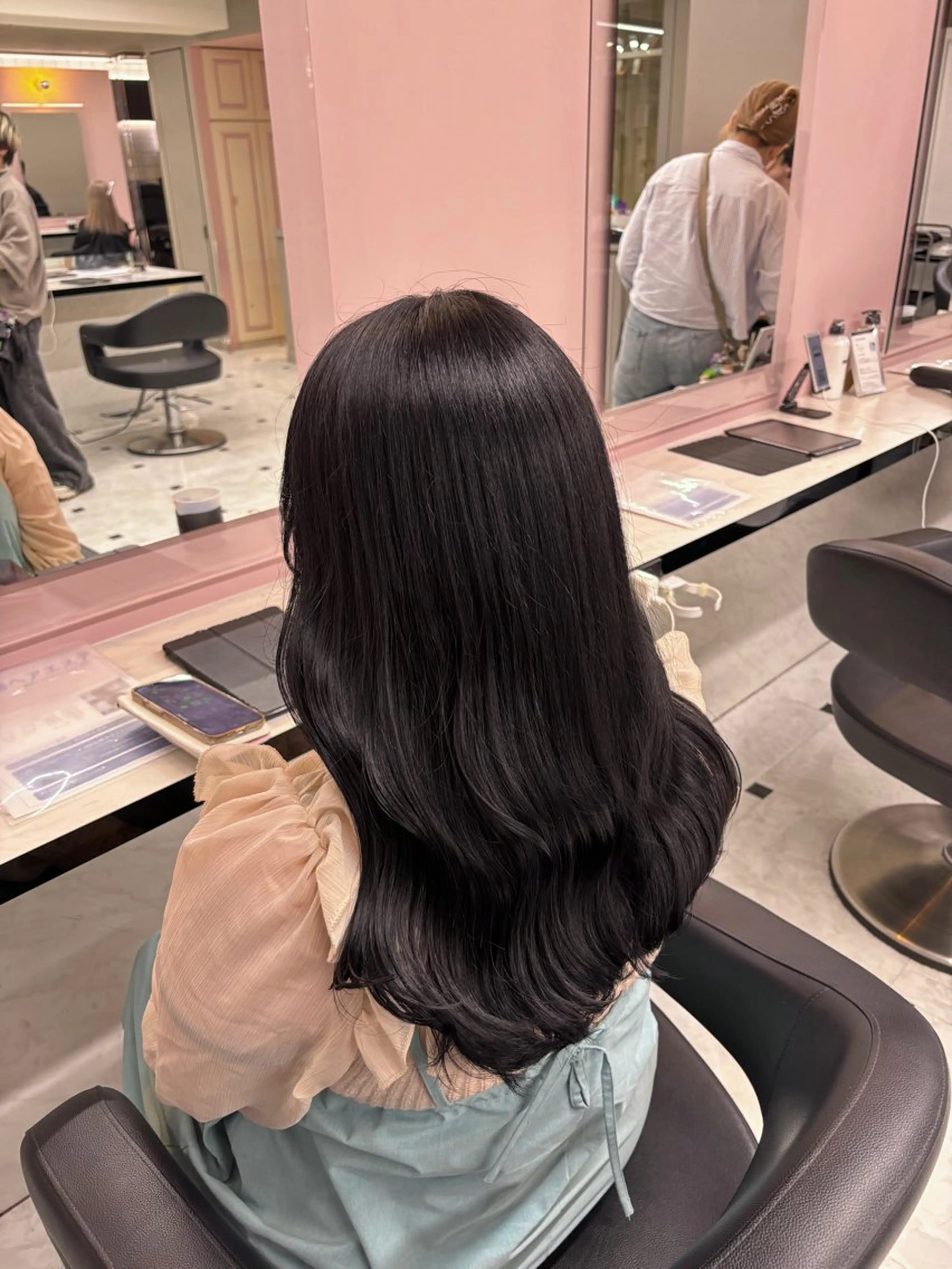 ロング カラー 黒髪 ブルーカラー ブルーブラック 透明感カラー 髪質改善 ヘアカラー 💙ハイトーン韓国風 色白ヘア💙manaのヘアスタイル