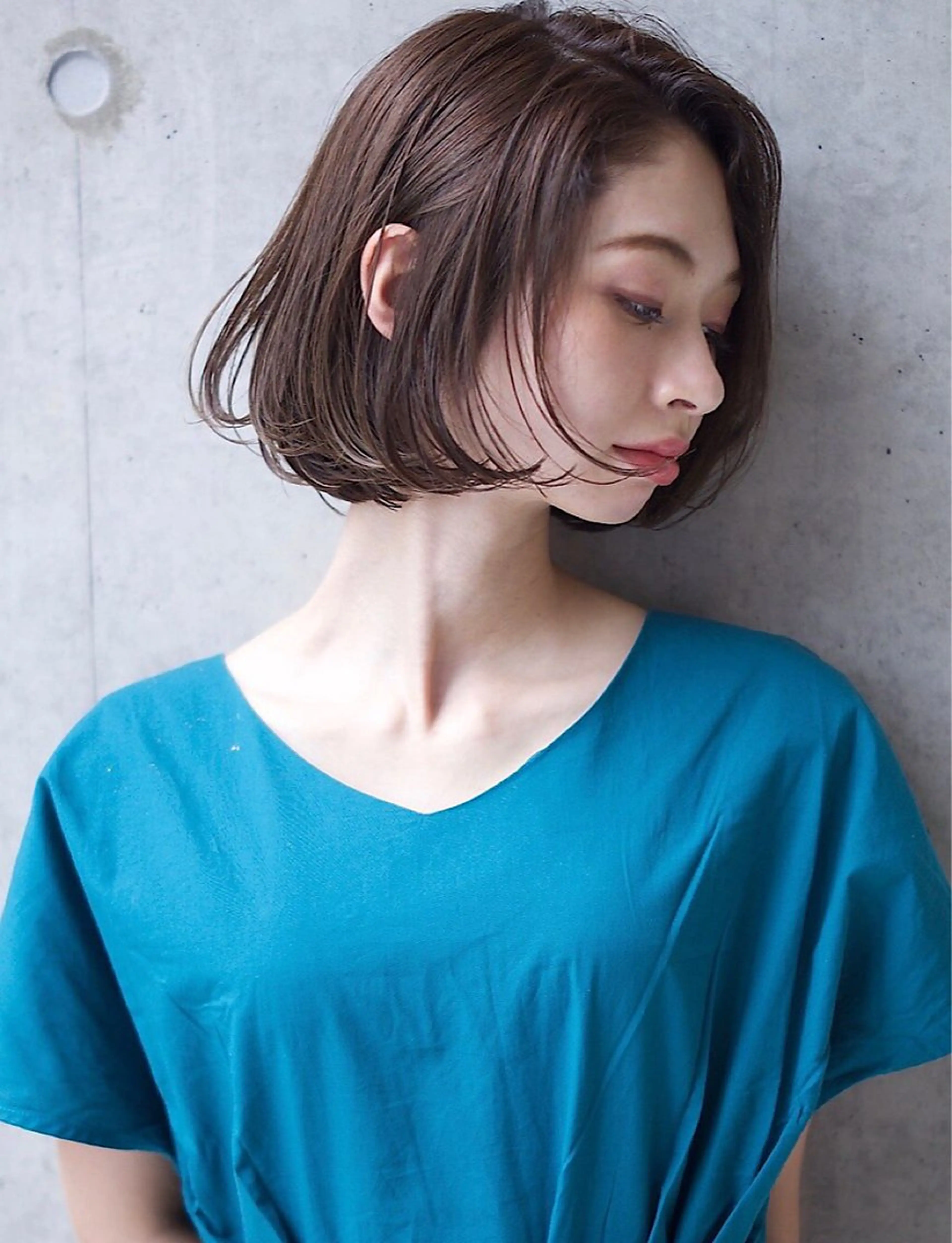 セミロング カット 縮毛矯正 トリートメント hoNua. 栄/透明感カラーのヘアスタイル