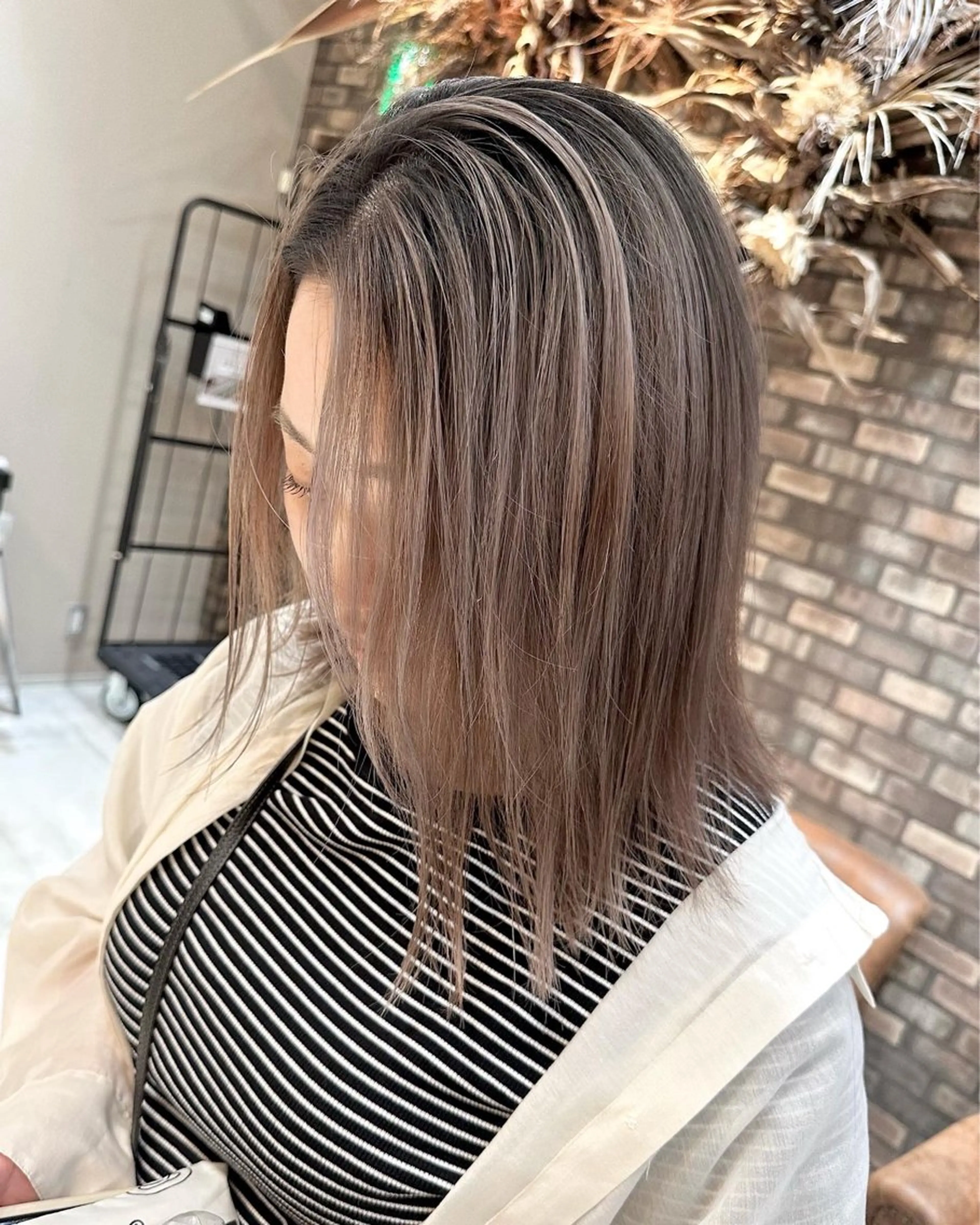 ミディアム ヘアカラー 🔷ブリーチバレイヤ ージュ🔷飯野達也のヘアスタイル