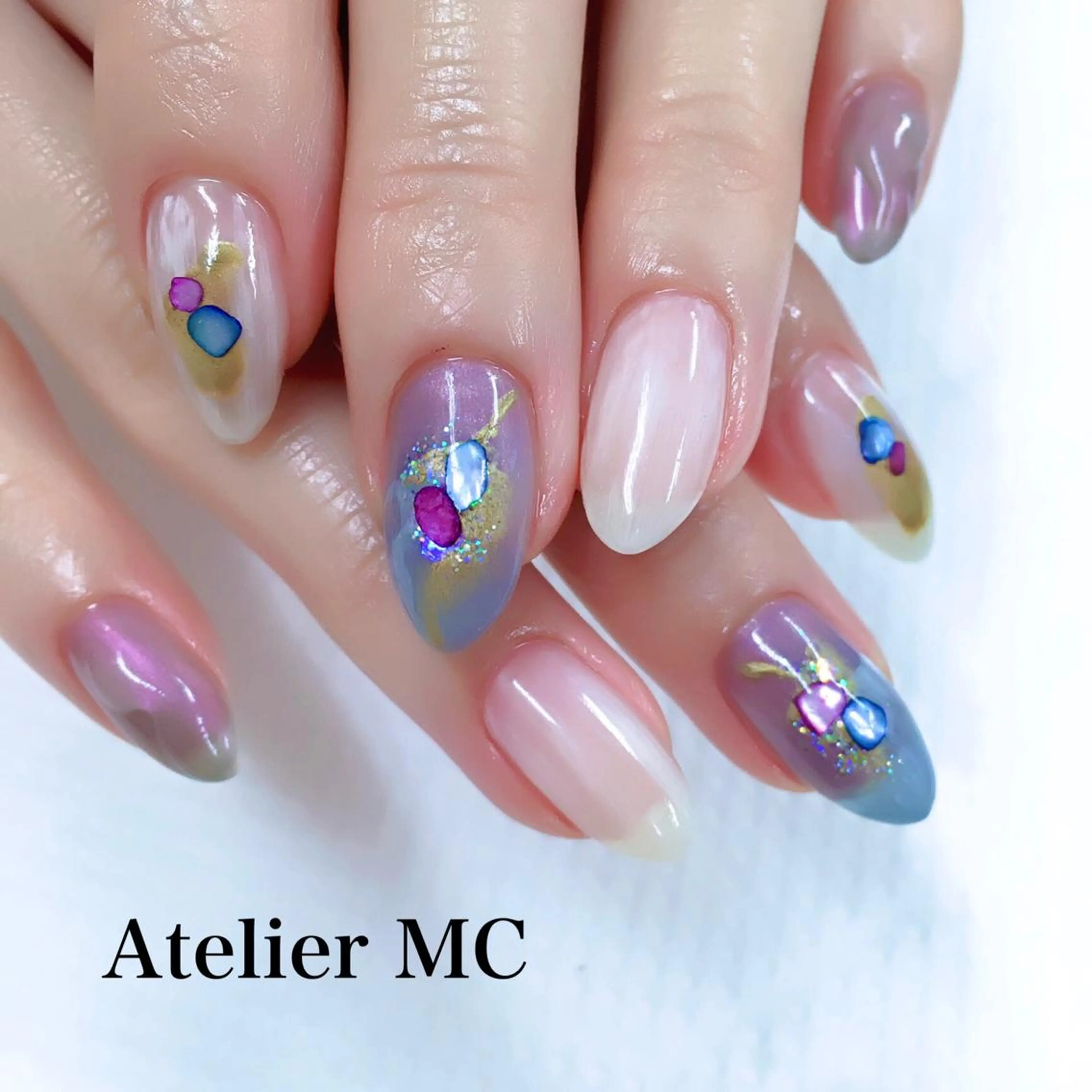 ネイル アトリエ エムシー 【新富町・東銀座】のネイルデザイン