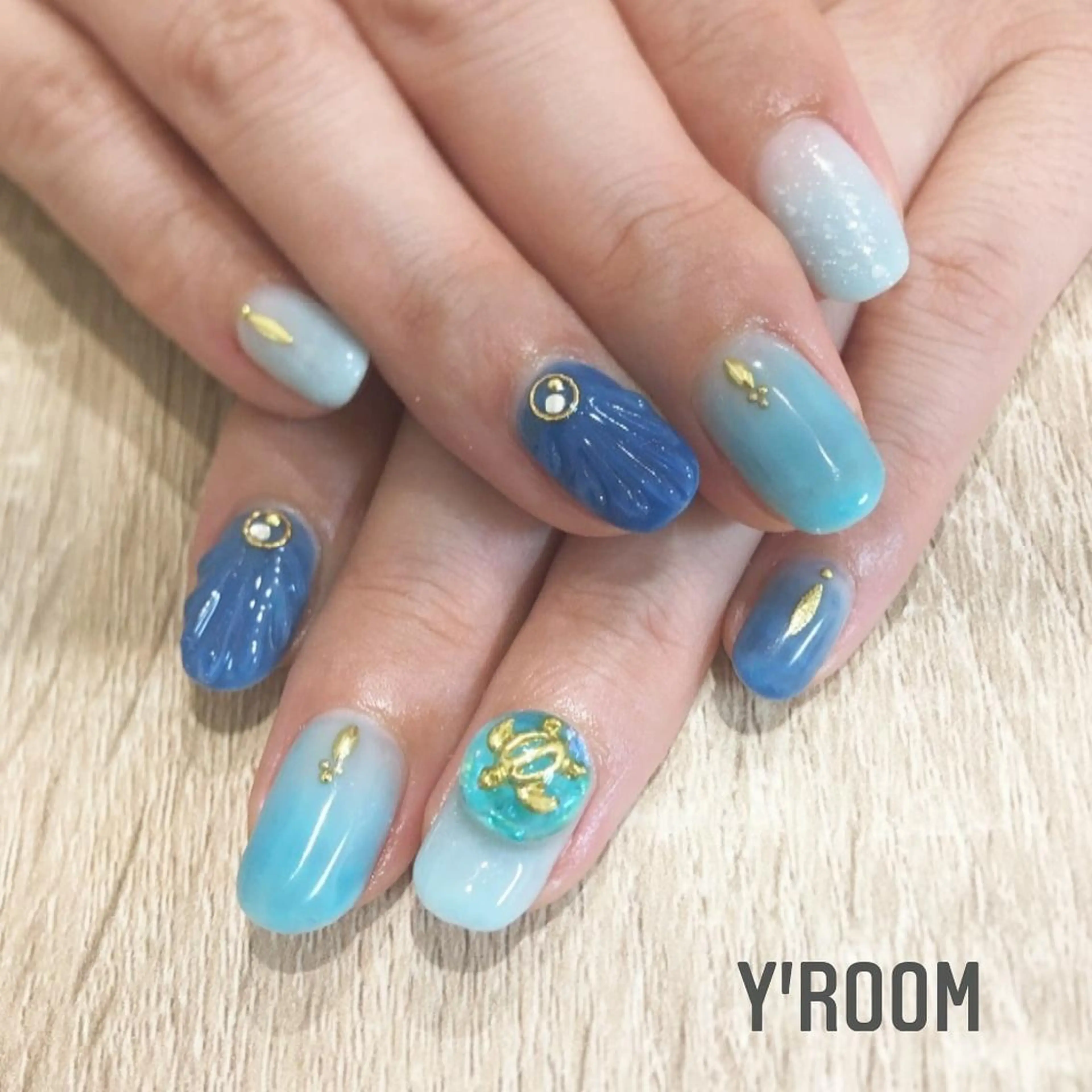 ネイル ジェルネイル ニュアンスネイル ワンカラーネイル パラジェル 夏ネイル YUKA （ネイリスト）のネイルデザイン