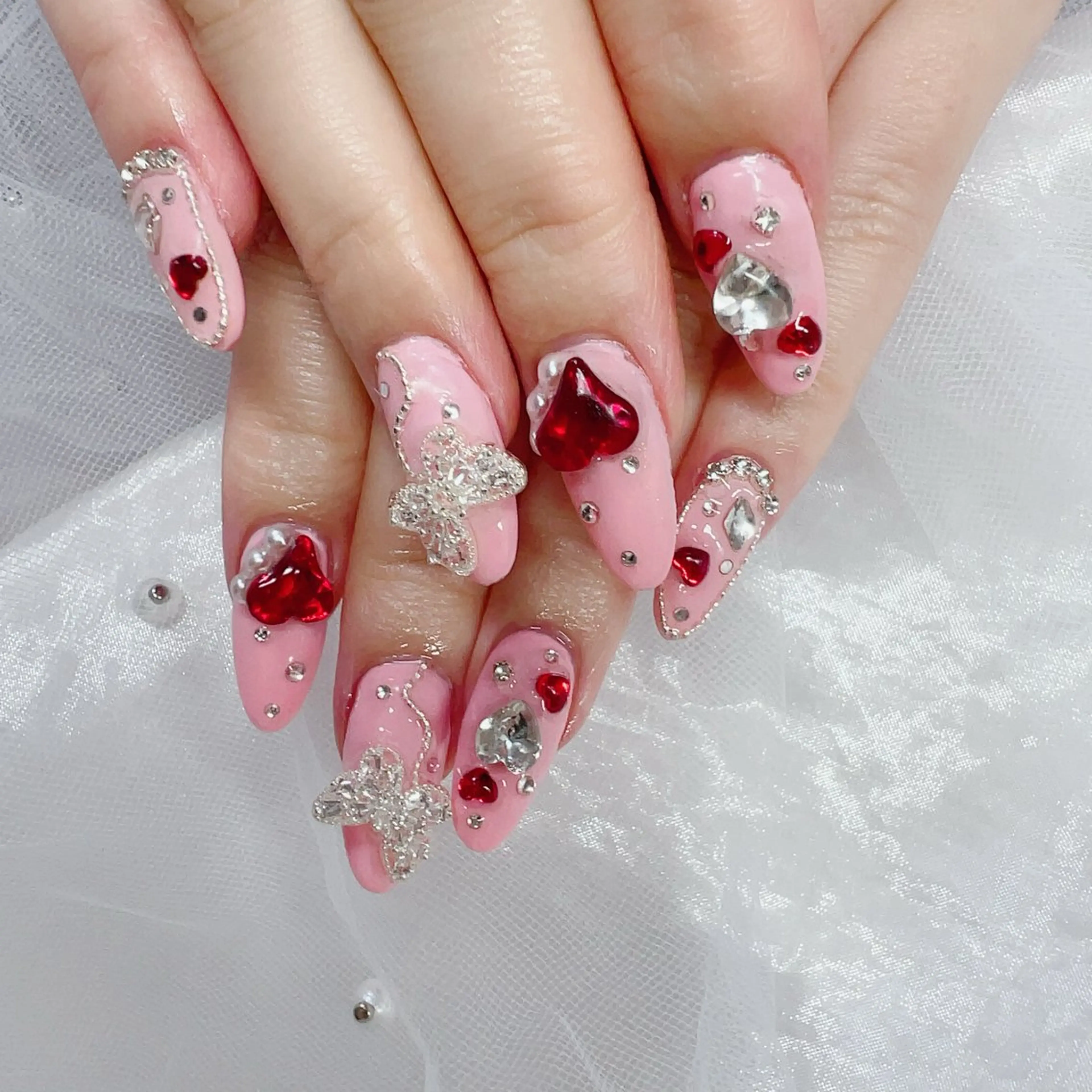 ネイル Rire_eye+beauty_nail所属・Rire_ nail_yukiのネイルデザイン