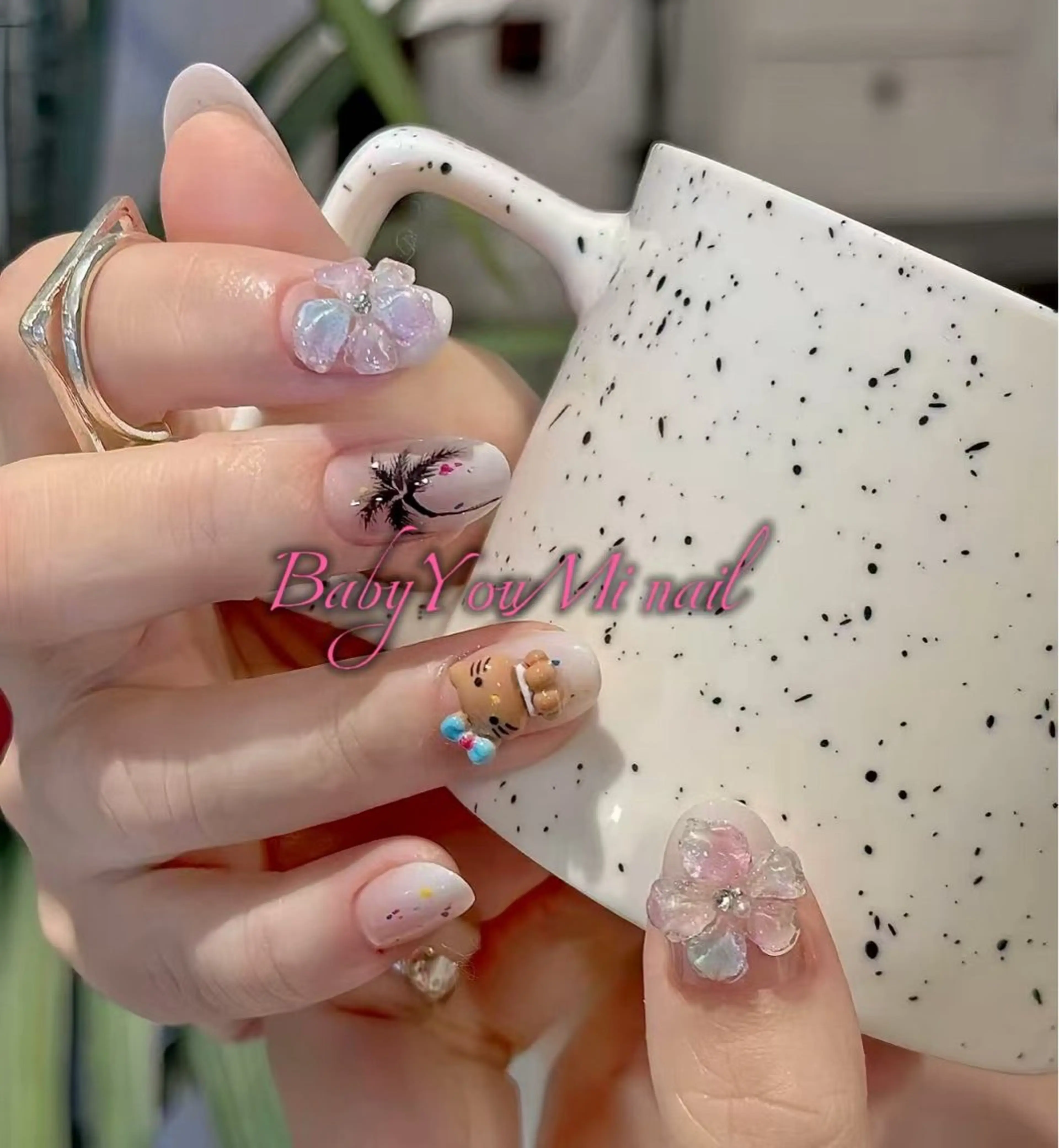 ネイル オーロラネイル フラワーネイル フットネイル フレンチネイル ジェルネイル ハンドネイル BabyYouMi nailのネイルデザイン