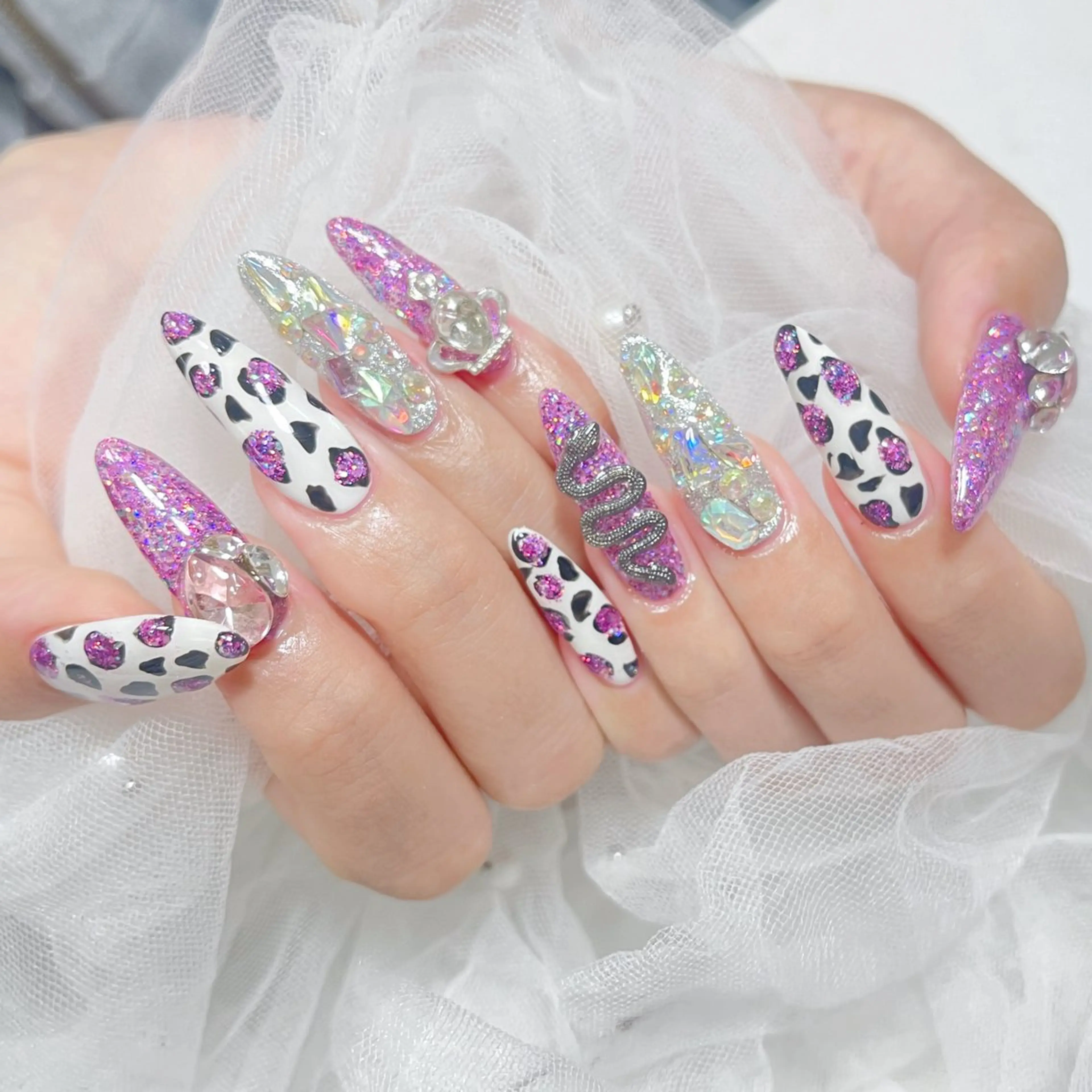 ネイル ハンドネイル 🎀ネイルサロン エクラYUI🎀のネイルデザイン