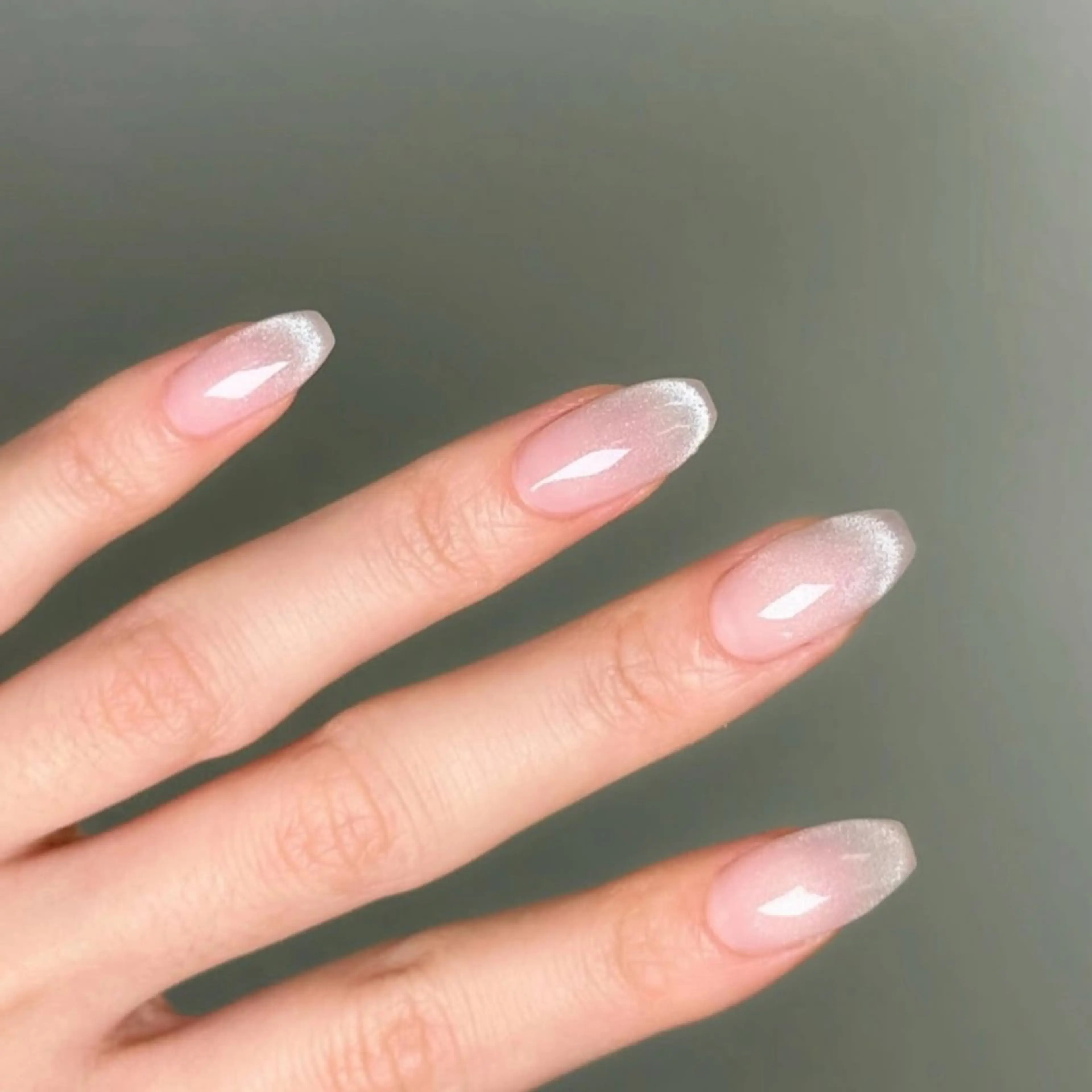 ネイル キラキラネイル 韓国ネイル 水色 マグネットネイル ミラーネイル ハンドネイル Lala Nailsのネイルデザイン