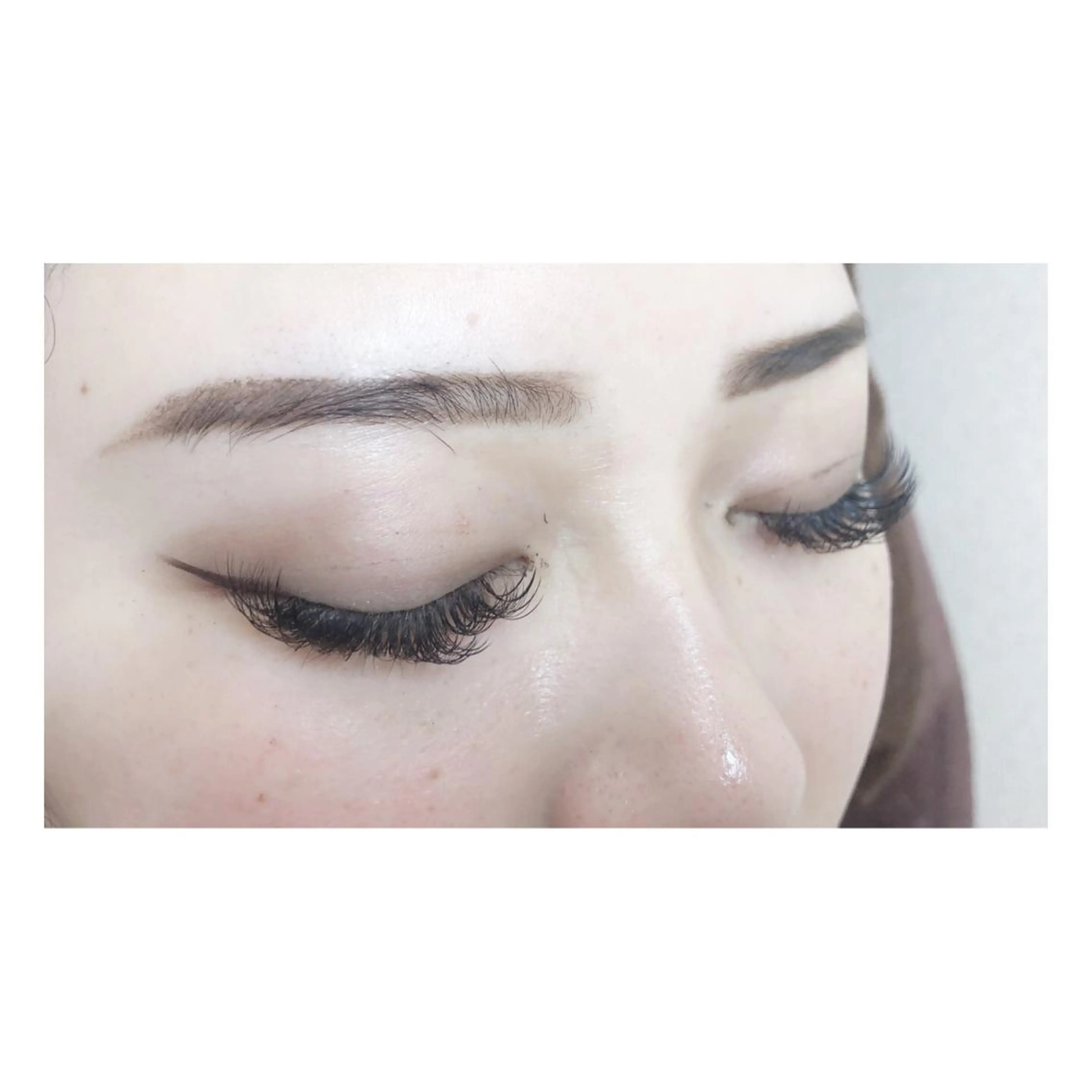 マツエク・マツパ emi ...の眉毛・アイブロウイメージ