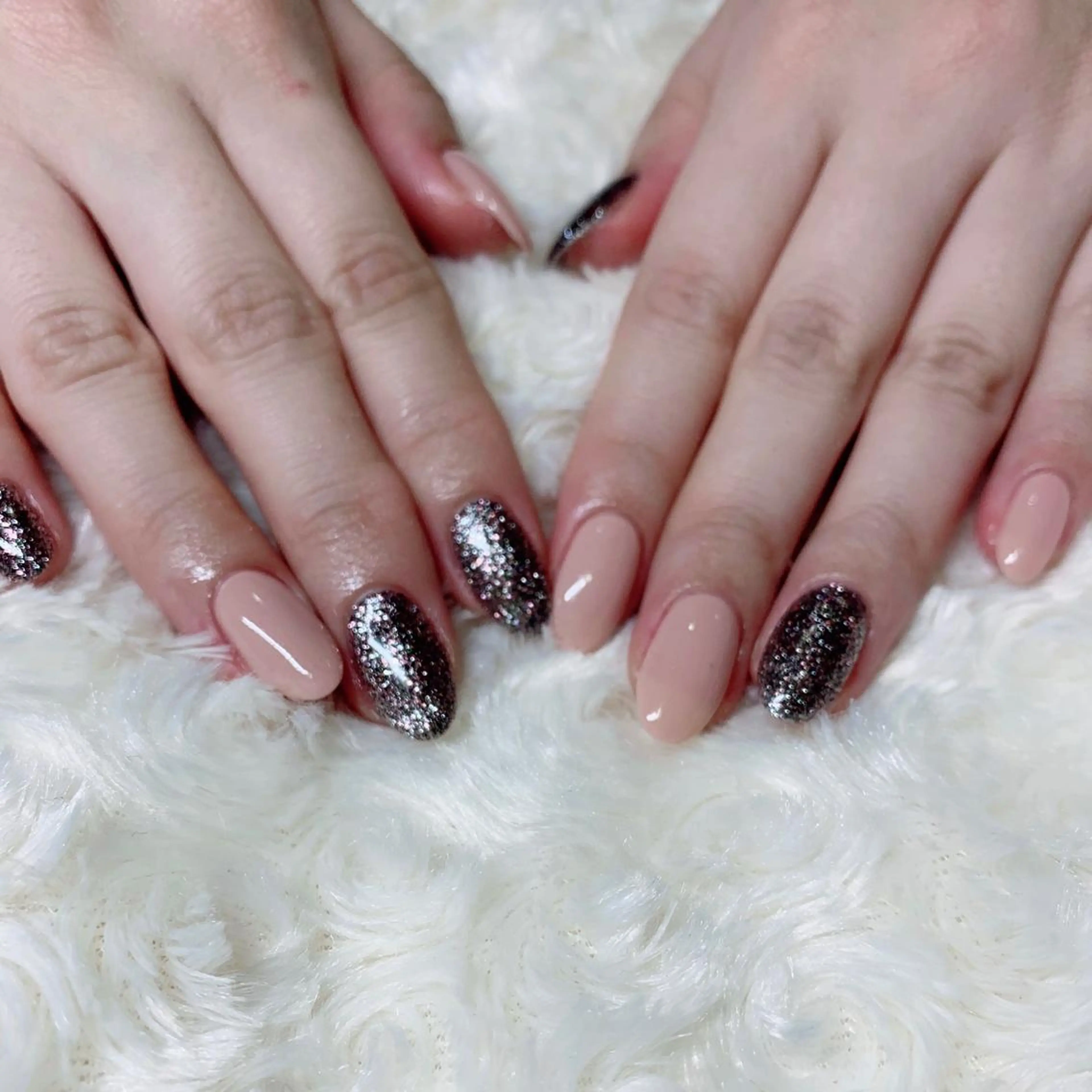 カラー ネイル ハンドネイル Cozy_ ilumのネイルデザイン