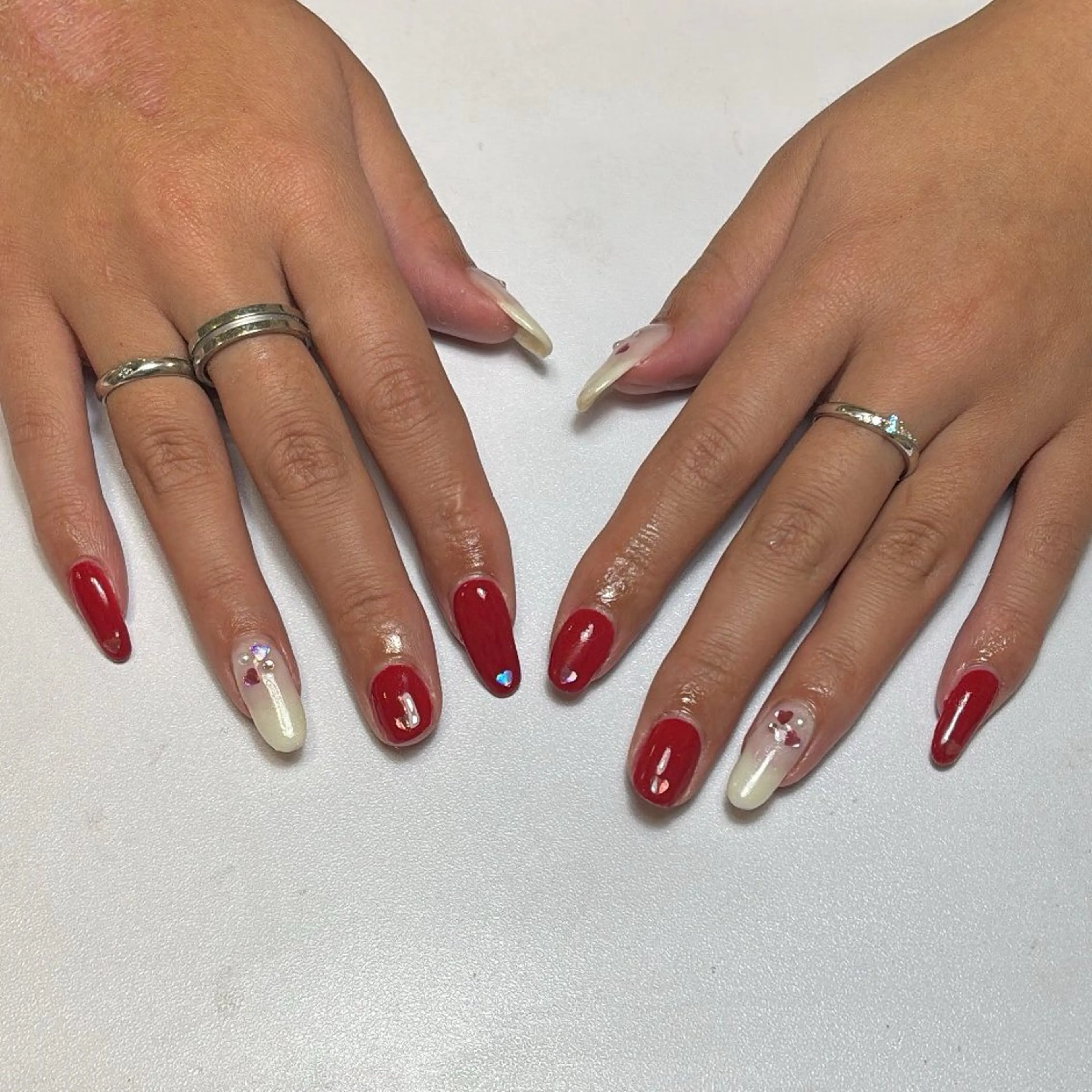 ネイル ネイルサロンエーナインイオン西町店所属・大館 萌香のネイルデザイン