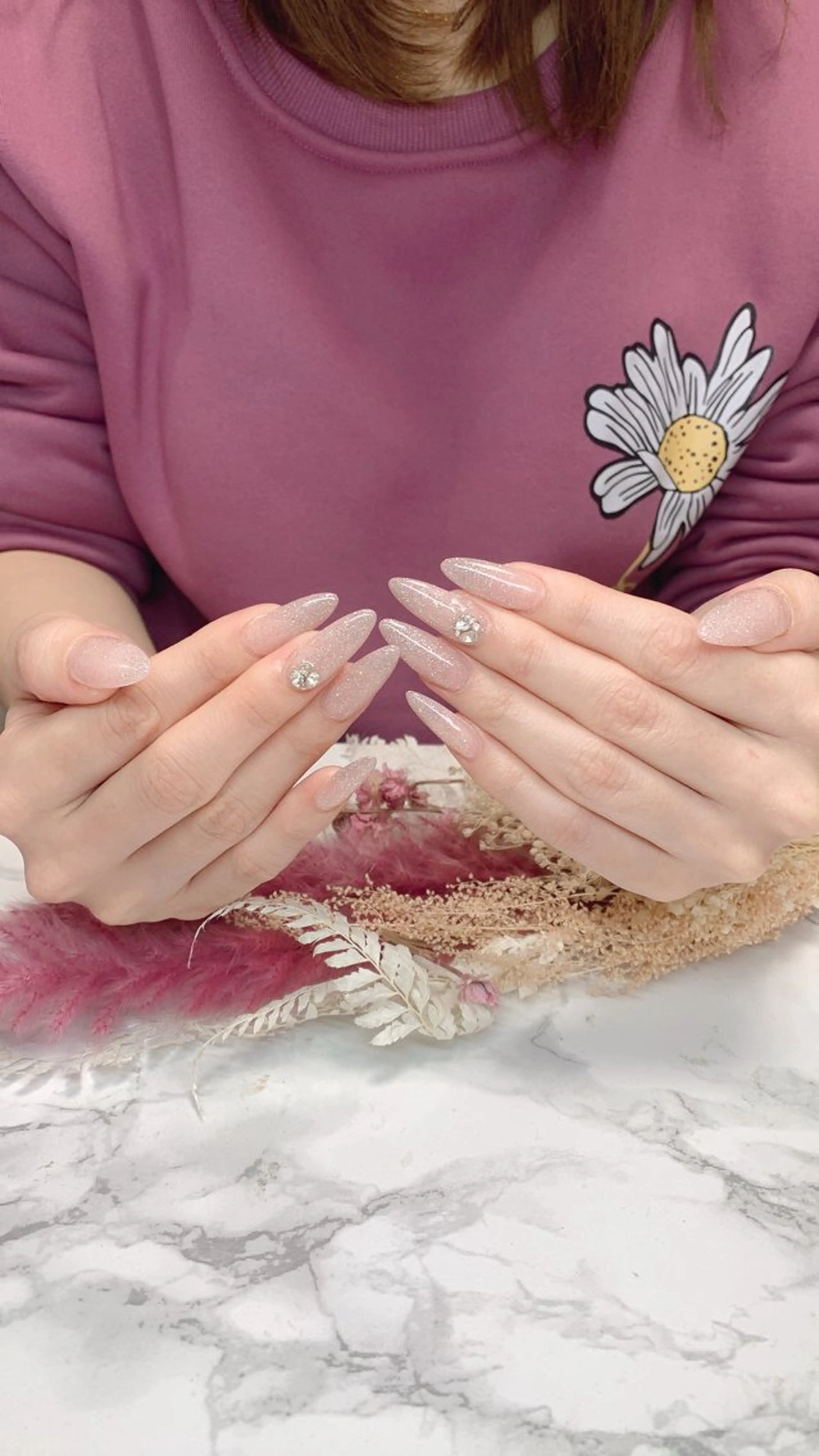 ネイル ハンドネイル はな💎ネイル ワンホン、長さ出しのネイルデザイン