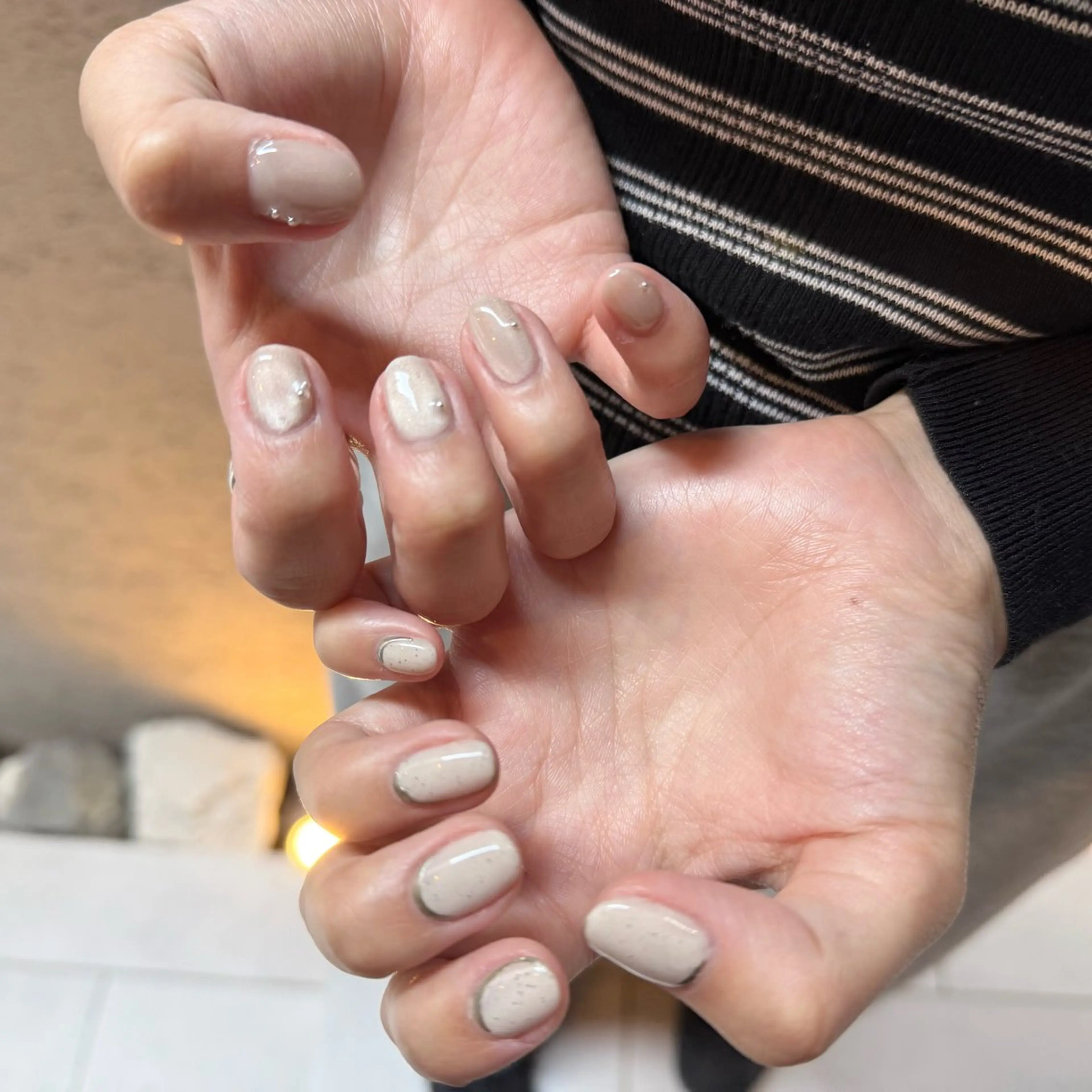 ネイル アートネイル ジェルネイル マグネットネイル ハンドネイル ハンドケア nail salon swaddle 🪽のネイルデザイン