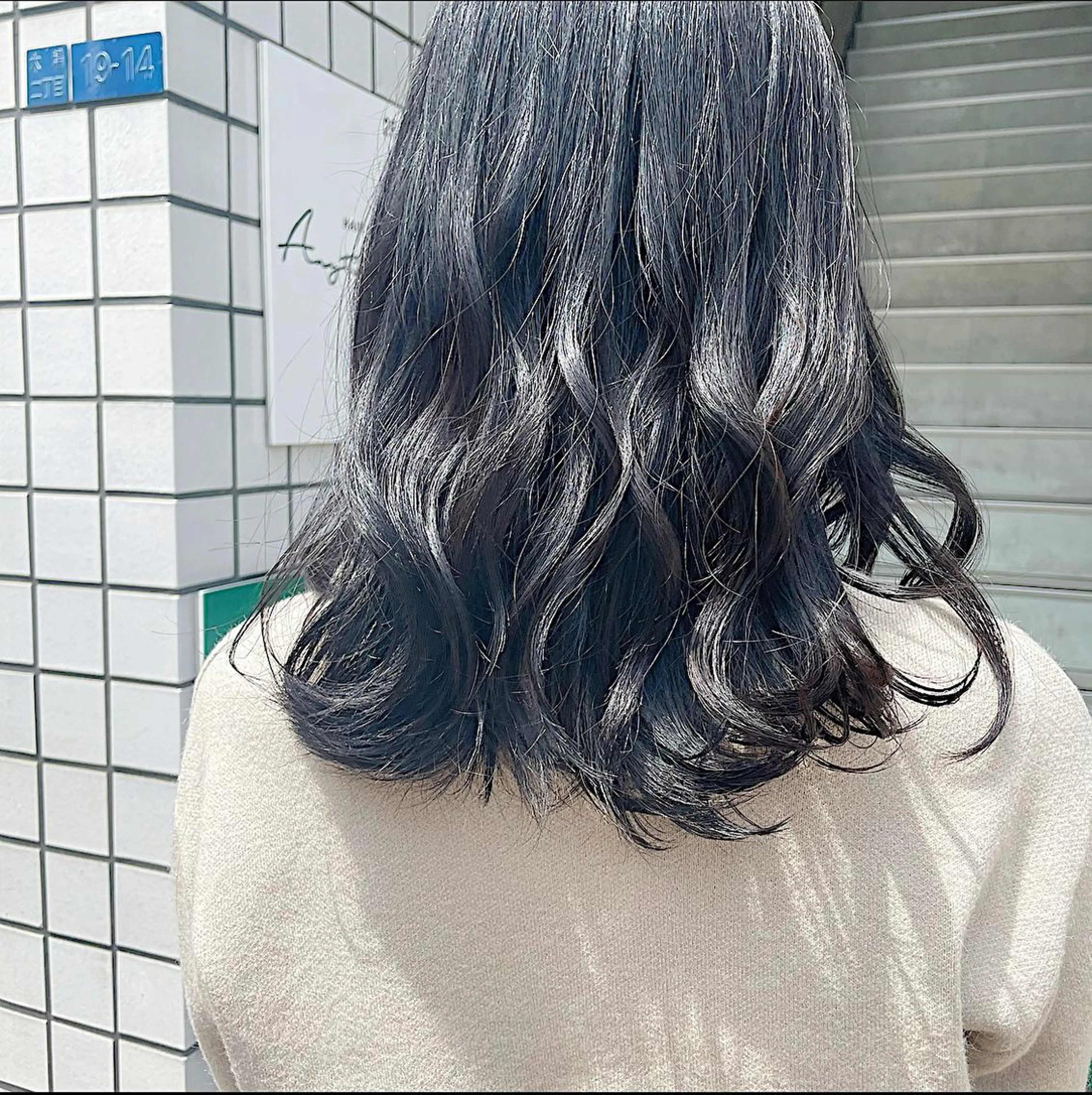 ミディアム カラー 透明感カラー Anytime所属・はるか 💐 お悩み改善美容師のヘアスタイル