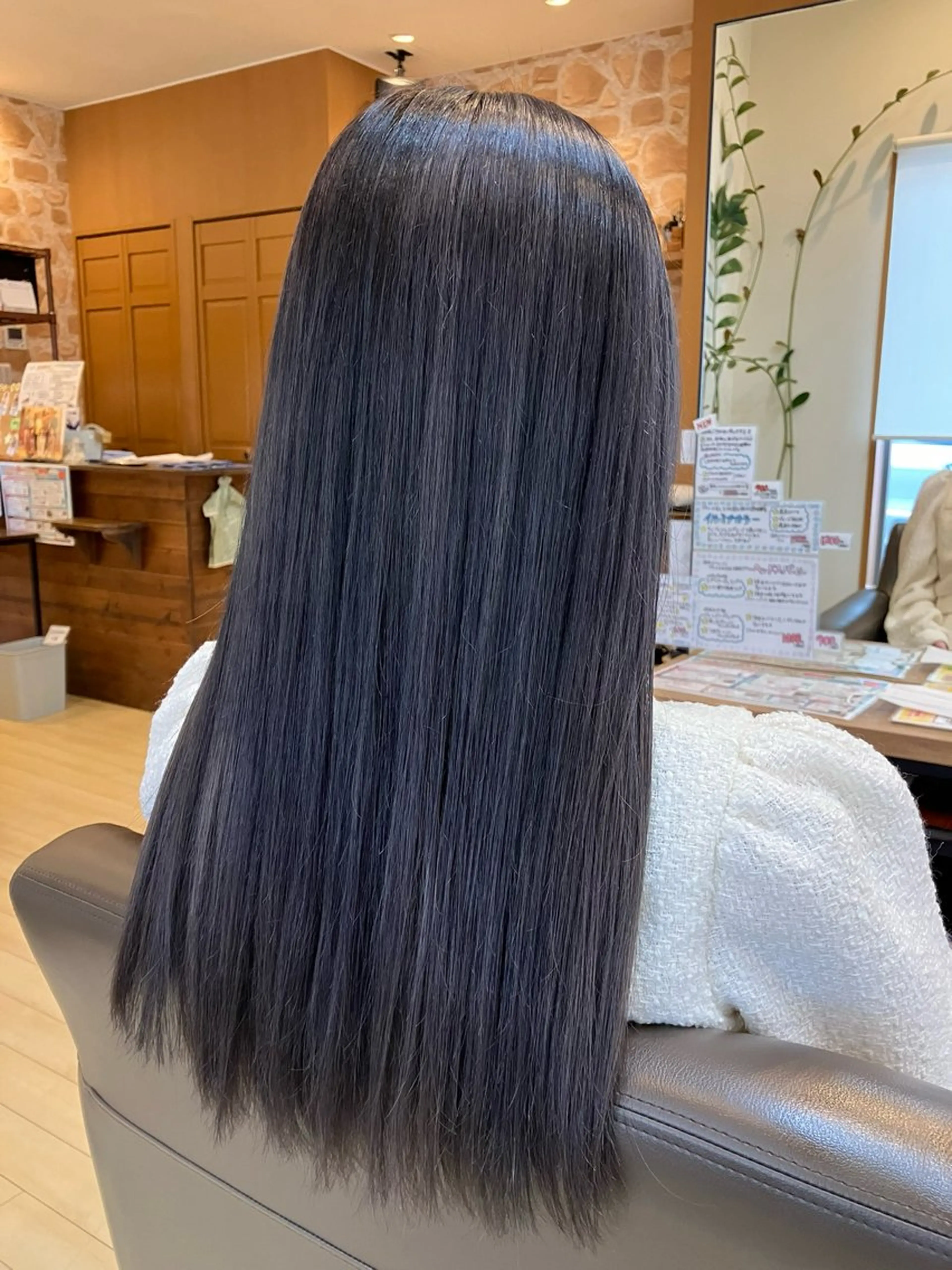 カラー ブリーチ ヘアリゾートハピネス所属・🌈 🌈スズキエリカのマツエク・マツパデザイン