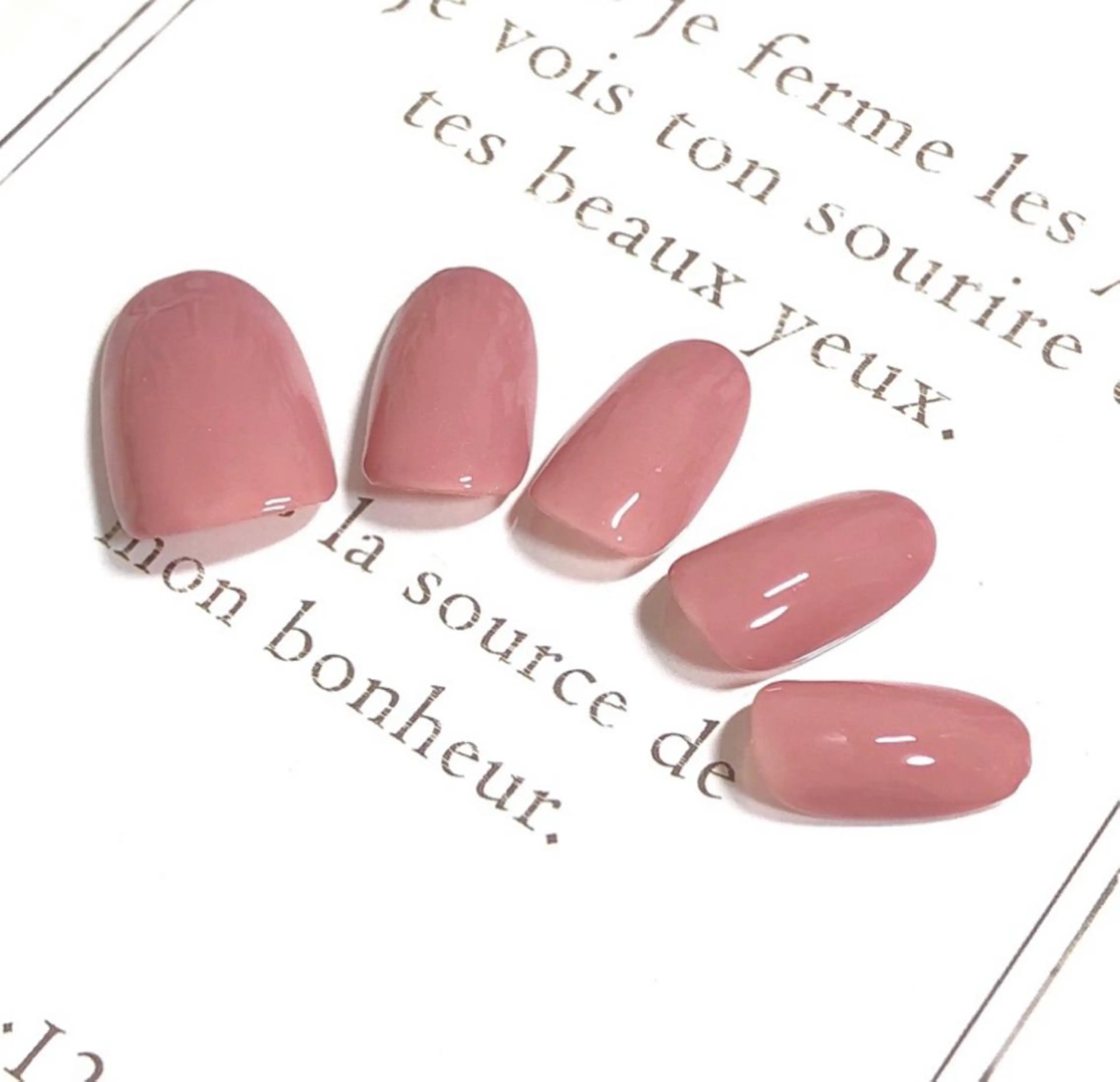 ネイル ワンカラーネイル ピンク nailAVANCE akariのネイルデザイン