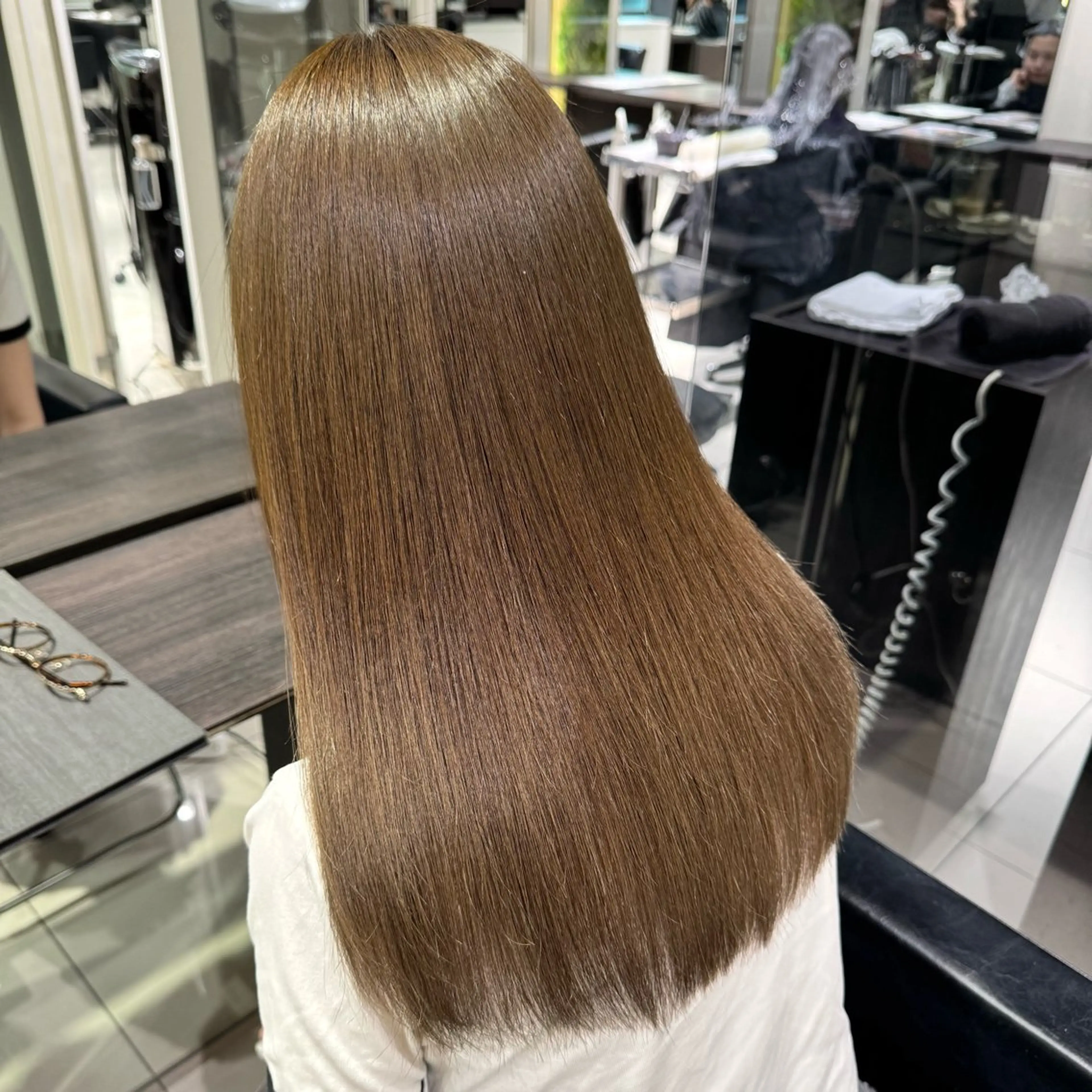 セミロング カラー ヘアアレンジ ヘアカラー トリートメント ブリーチなしカラー /ベージュ/安形翔のヘアスタイル