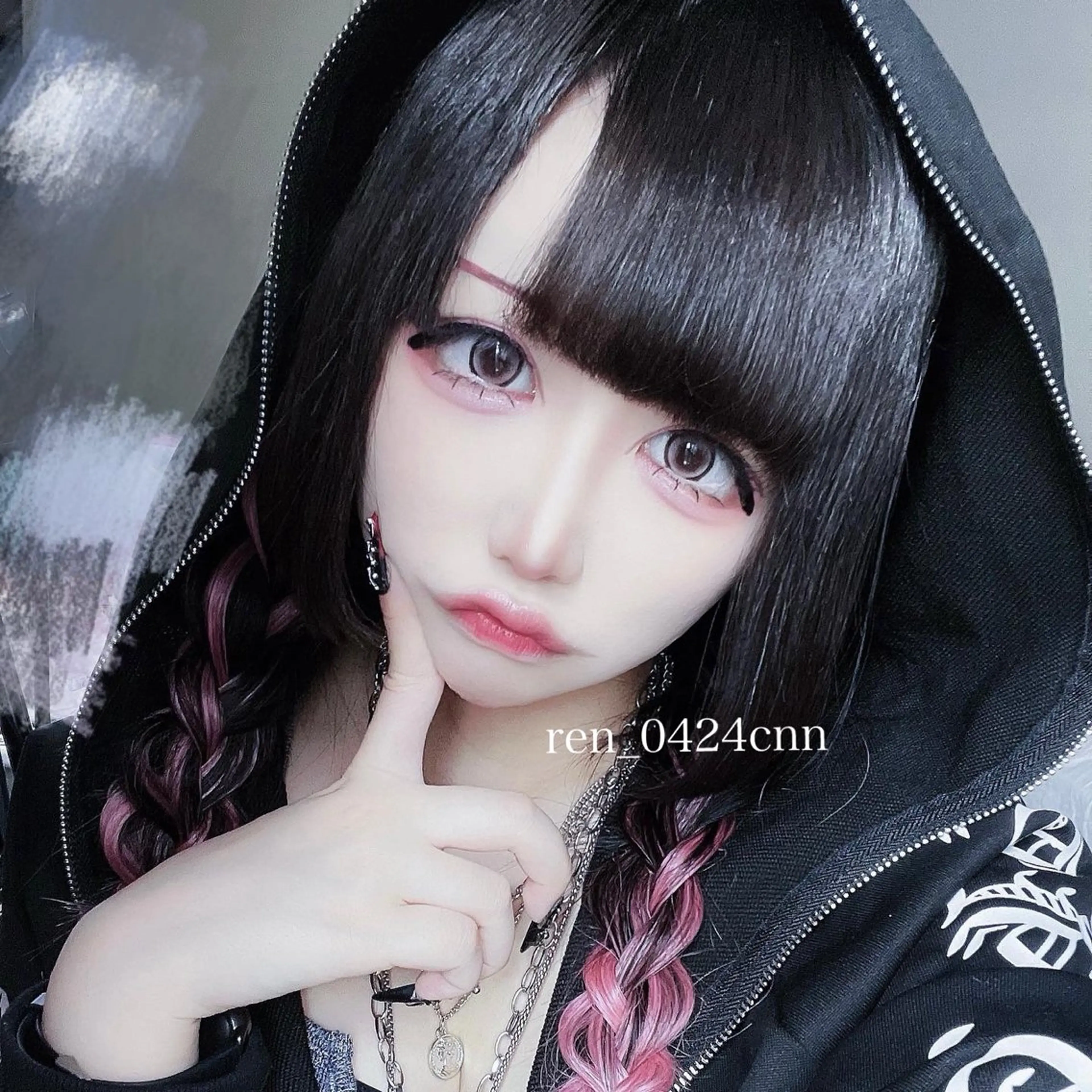 【🤍大好評平均本数】最高級人毛シールエクステ60本   エクステカット無料の写真