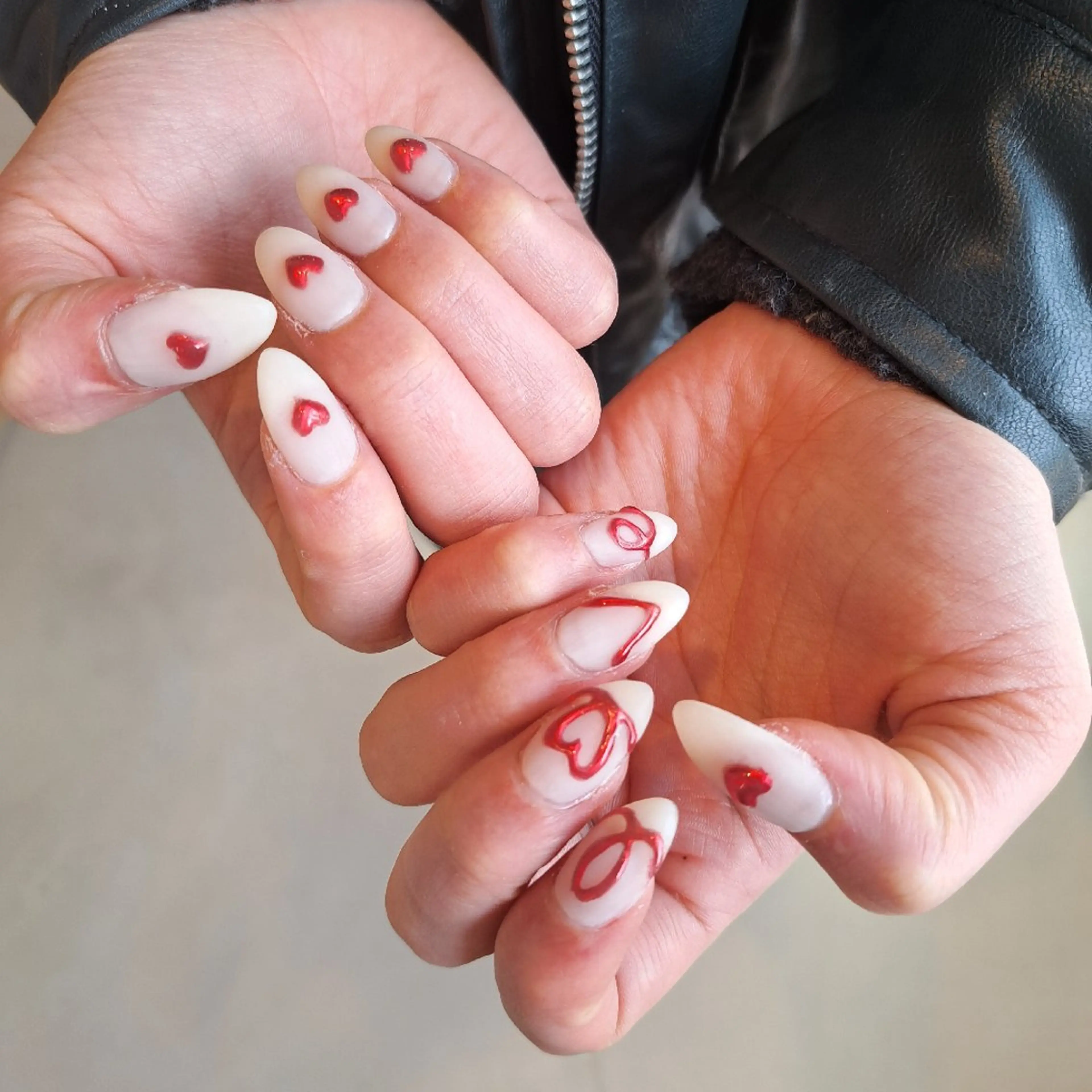 ネイル アートネイル ハート ミラーネイル 赤色 バレンタイン Nail mood /アートし放題のネイルデザイン