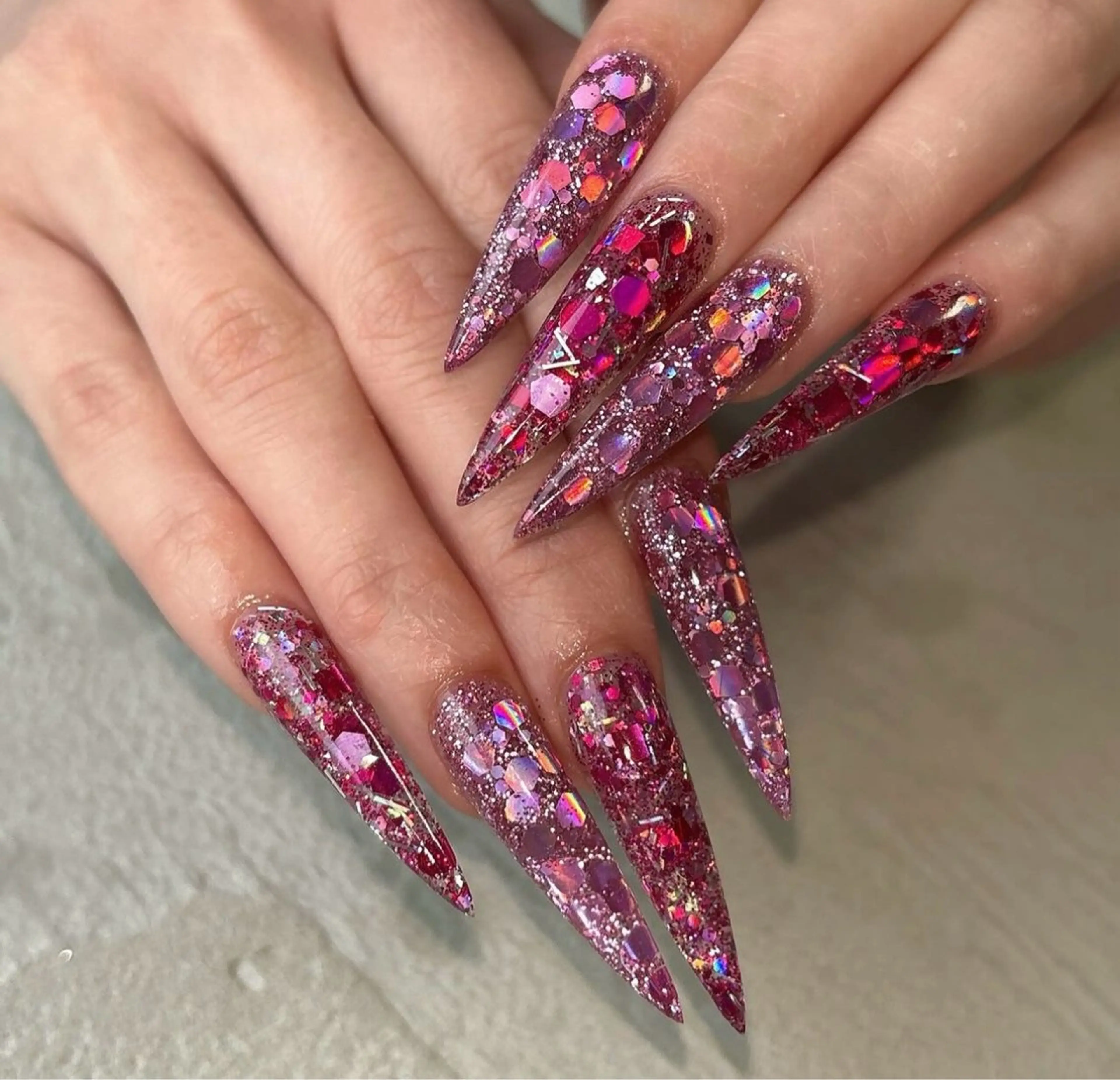 ネイル グラデーション キラキラネイル ワンカラーネイル 冬ネイル Jenn Nail Salonのネイルデザイン