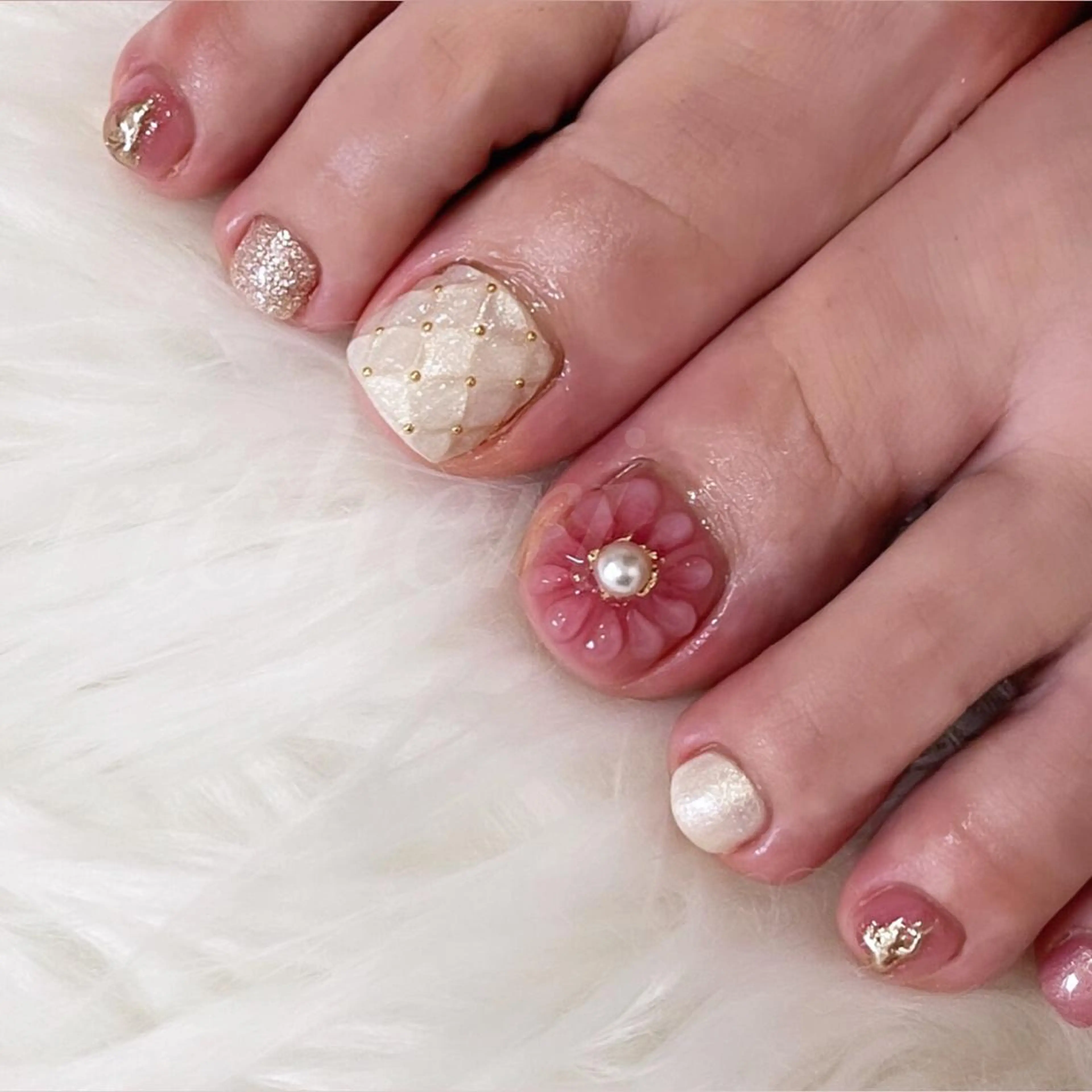 ミディアム ネイル フットネイル richeri beautyのエステ・リラクイメージ