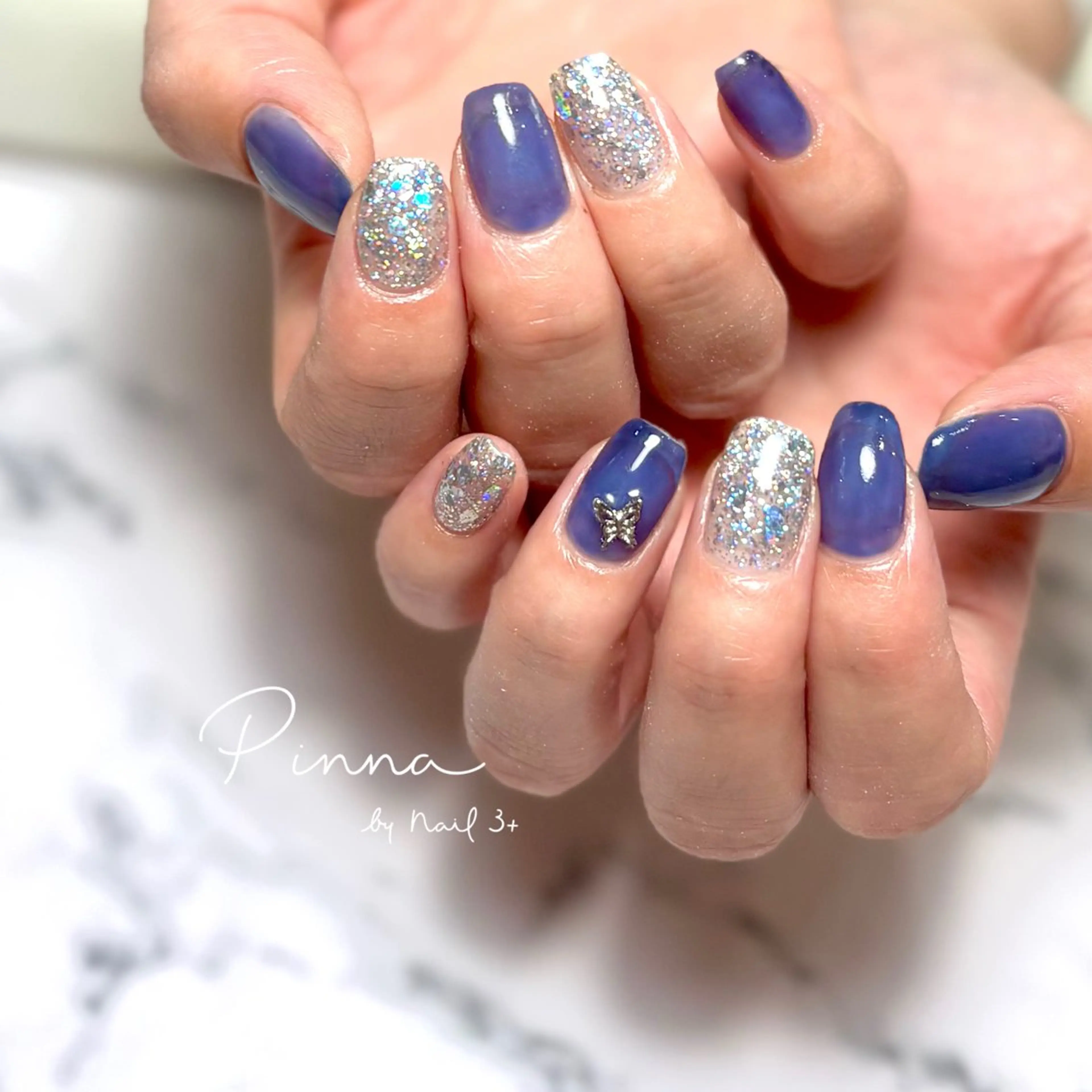 ネイル キラキラネイル ワンカラーネイル Pinna by nail3+所属・Mayu 🌷🦋のネイルデザイン