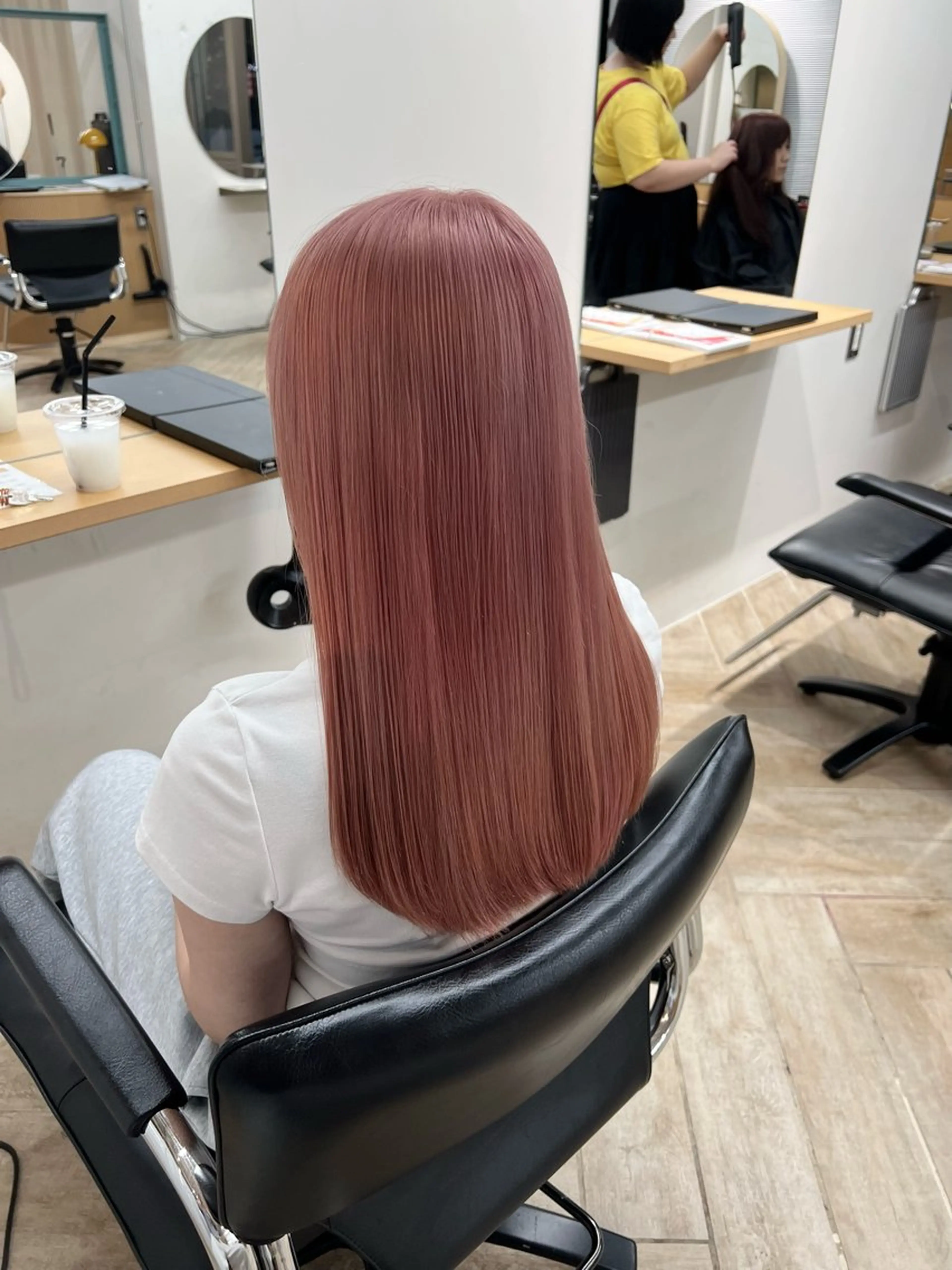 セミロング カラー ブリーチ ヘアカラー トリートメント ベージュ/髪質改善 新潟/万代/井上佑のヘアスタイル