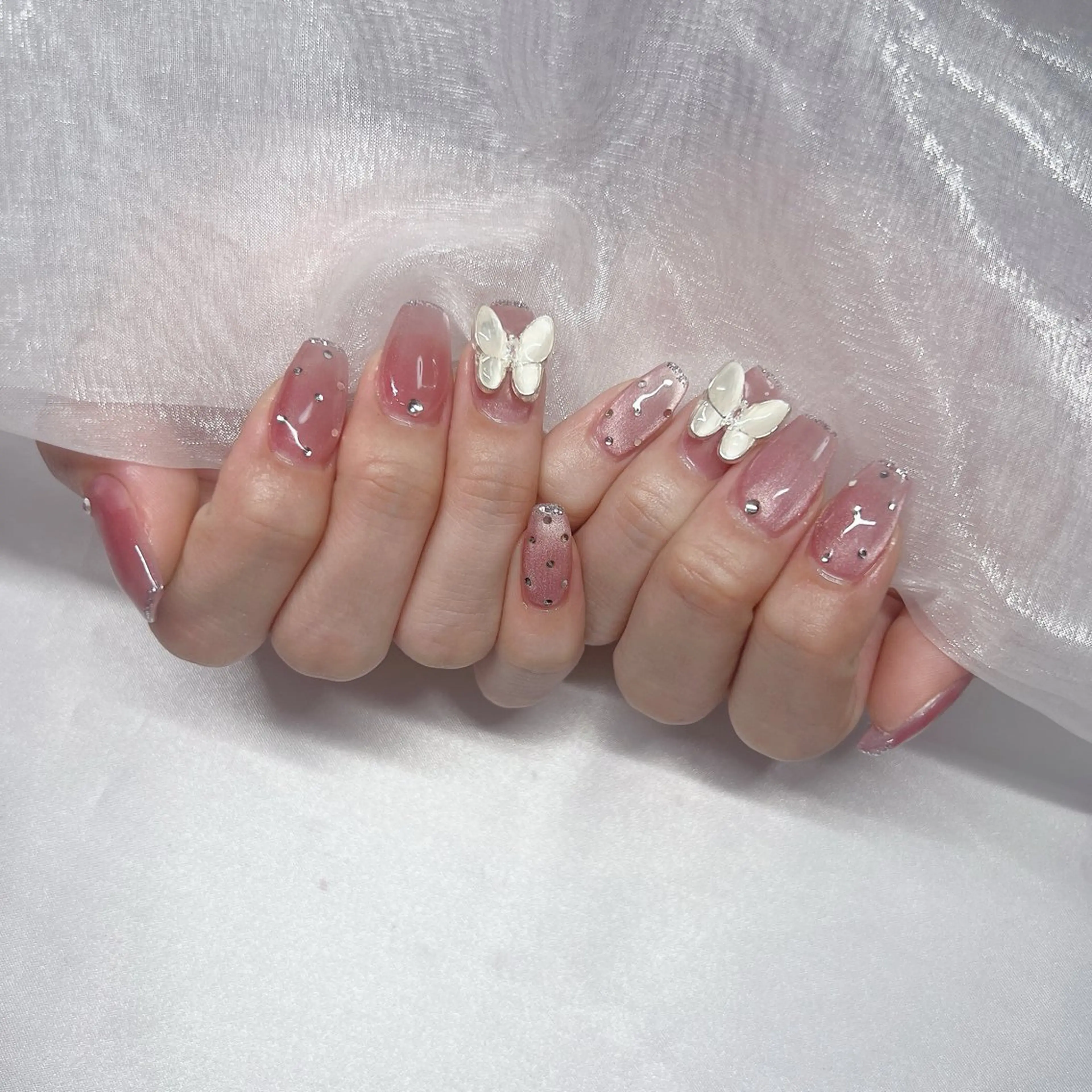 ネイル ジェルネイル 韓国ネイル ラメ(グリッター) マグネットネイル ミラーネイル ハンドネイル -nail salon-Reward所属・nail salon Rewardのネイルデザイン