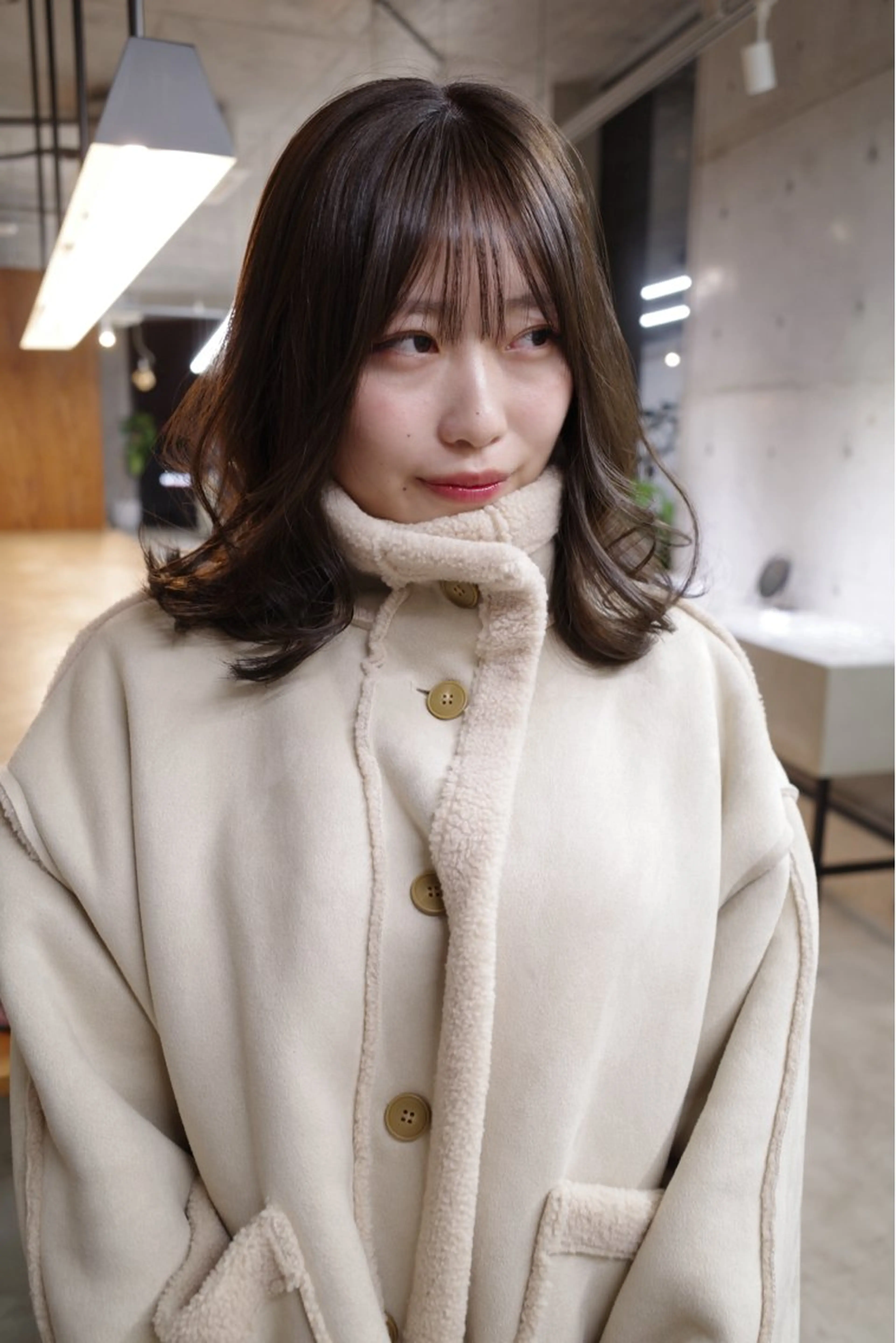 ミディアム カット ヘアカラー son hair所属・葉 /透明感カラーのヘアスタイル