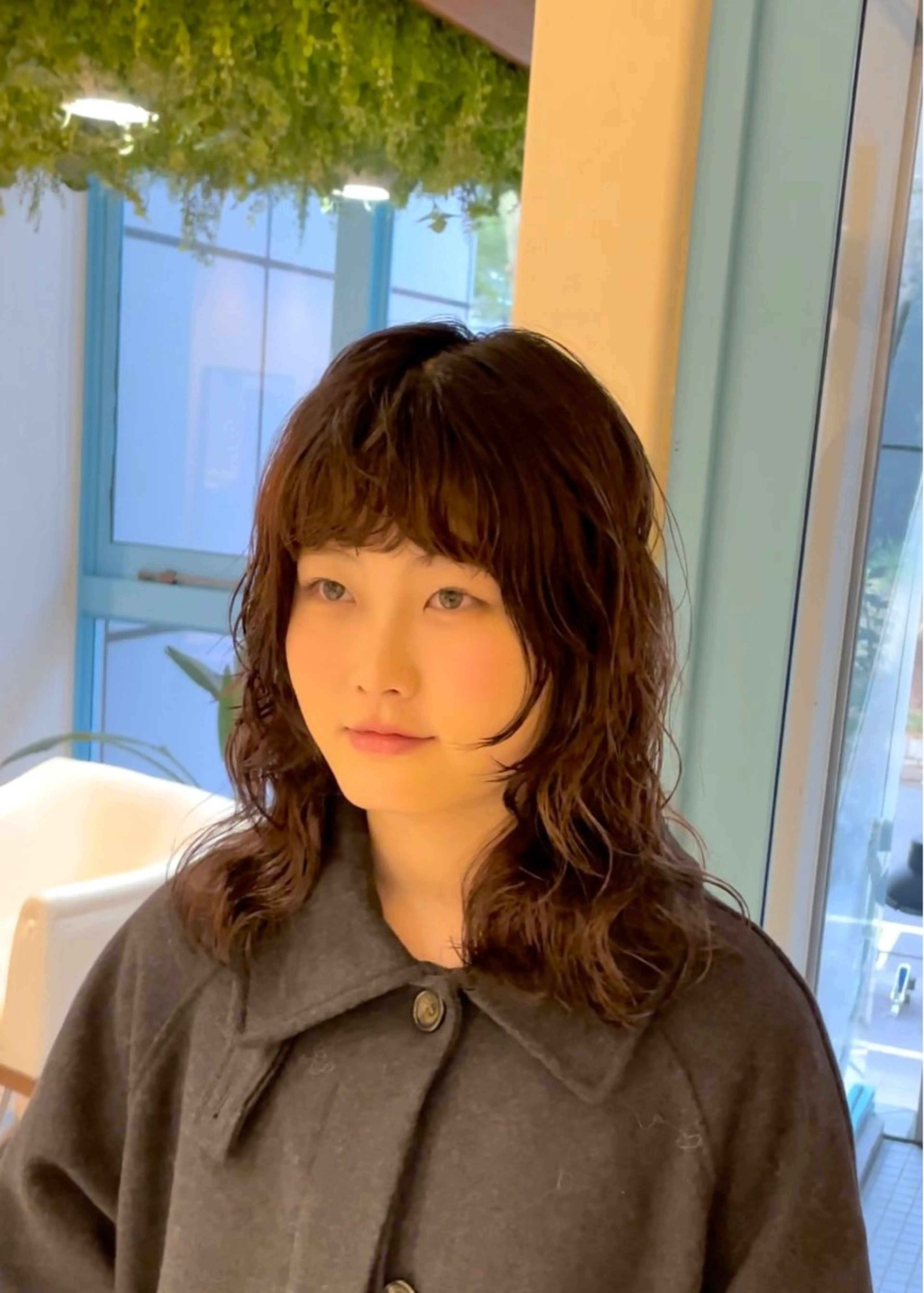 ミディアム カラー パーマ 大石 陽菜のヘアスタイル