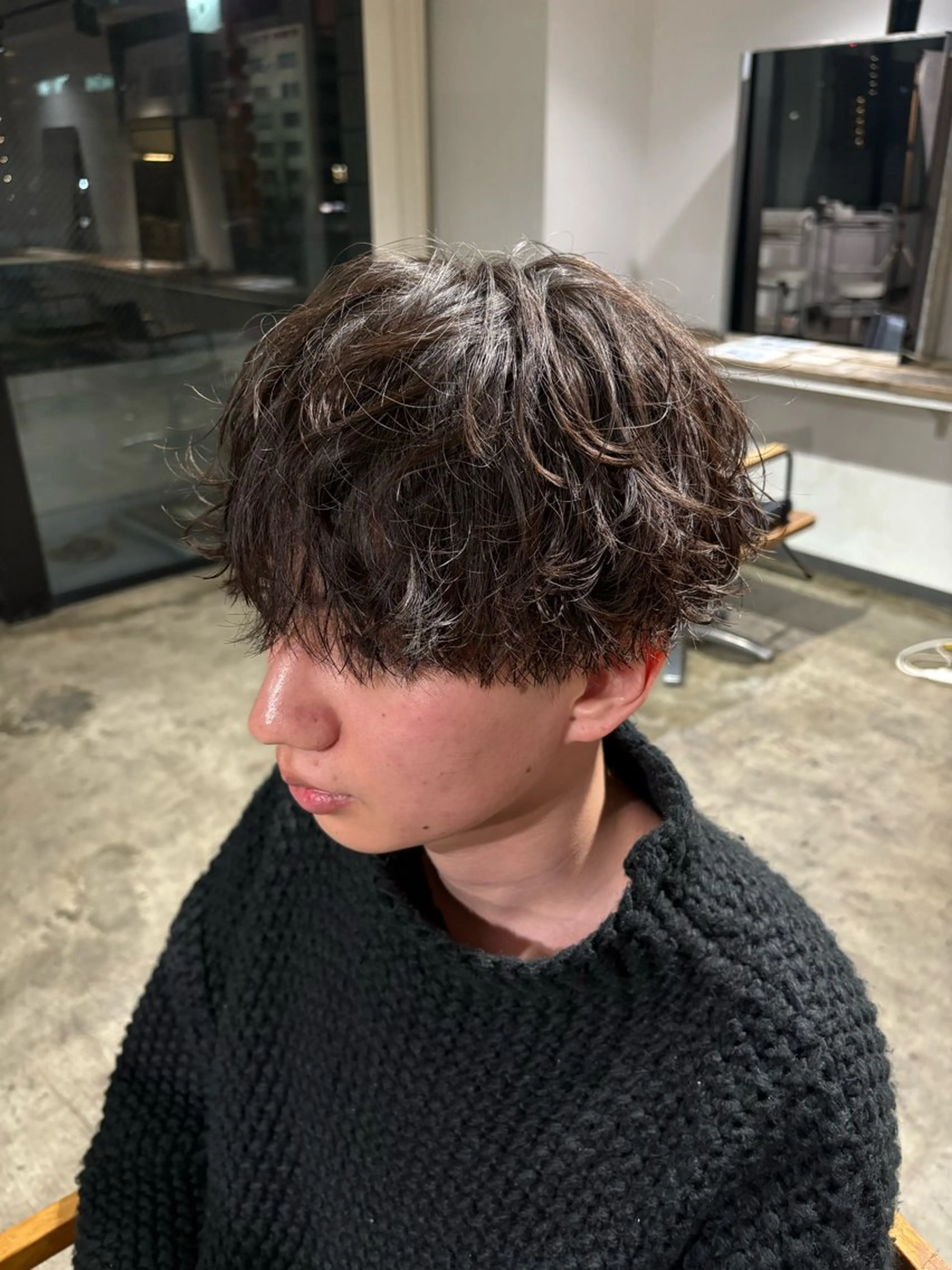 ショート パーマ メンズ センターパート ダウンパーマ フェザーパーマ カルマパーマ メンズ韓国風 カット パーマ become men's hair 名駅店所属・名駅/フェザーパーマ 韓国ヘア/森岡のヘアスタイル