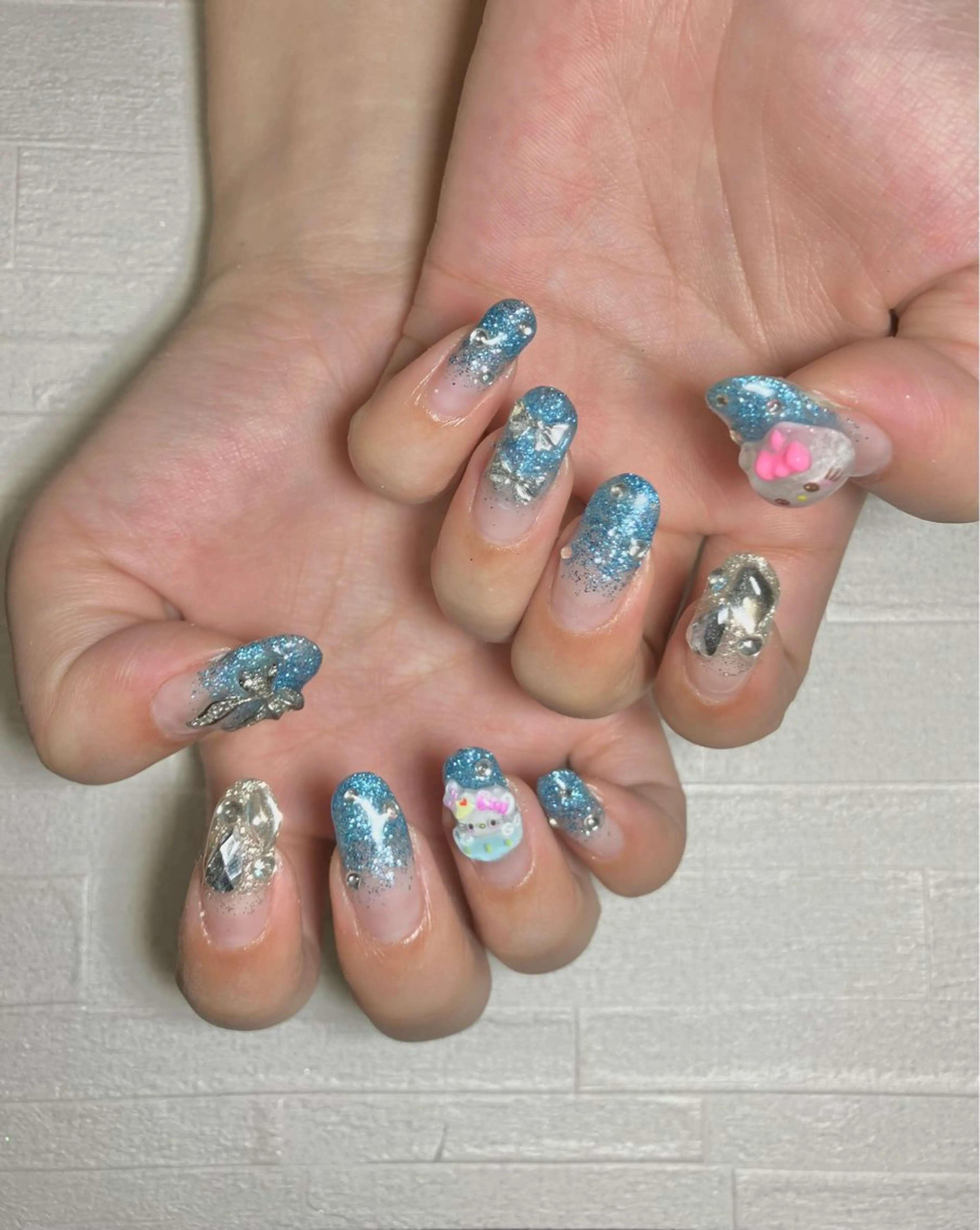 ネイル ハンドネイル Liennail 持込デザインやり放題のネイルデザイン