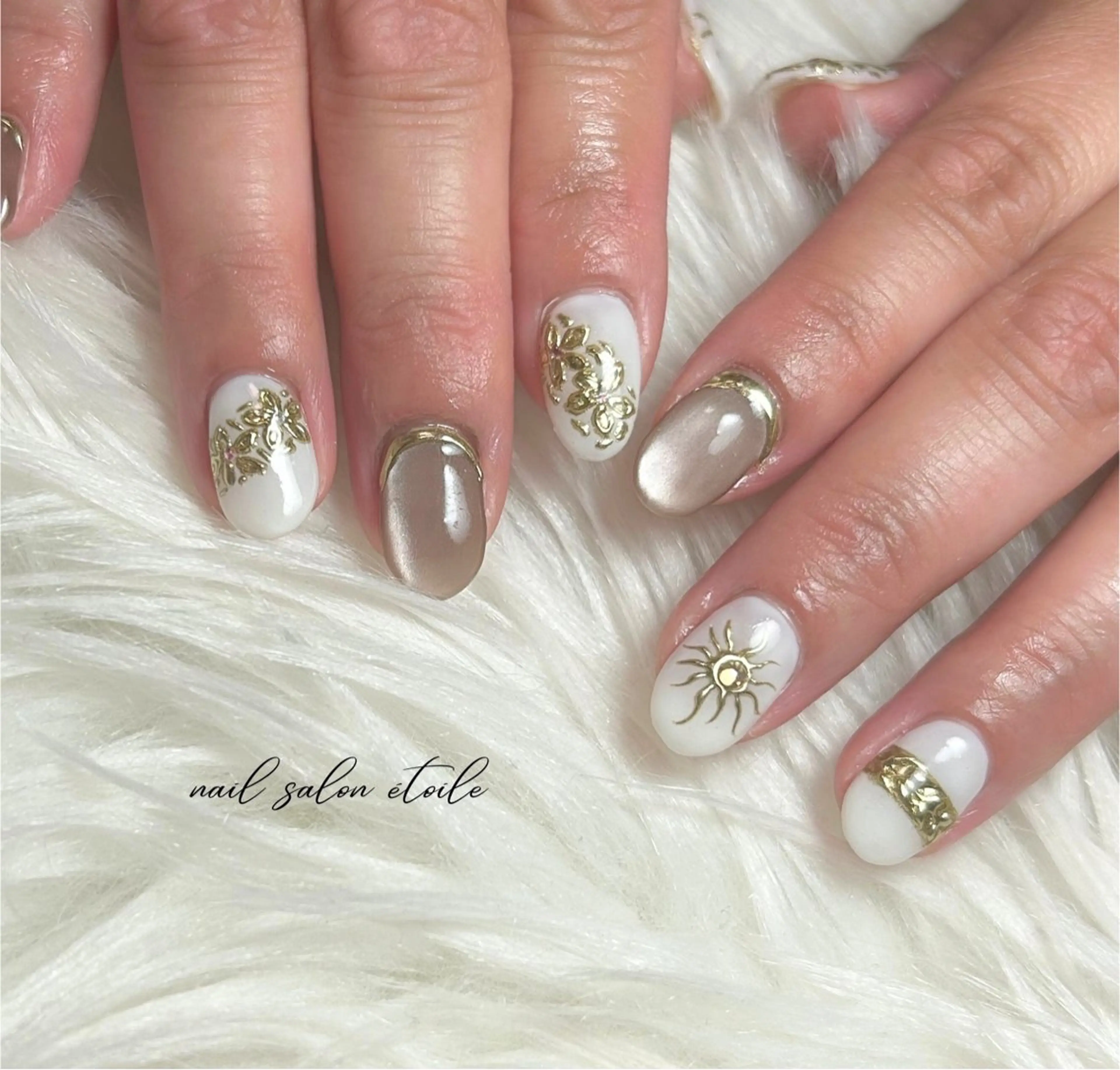 ネイル マグネットネイル 持ち込み 夏ネイル ホワイト ハンドネイル nail salon étoileのネイルデザイン