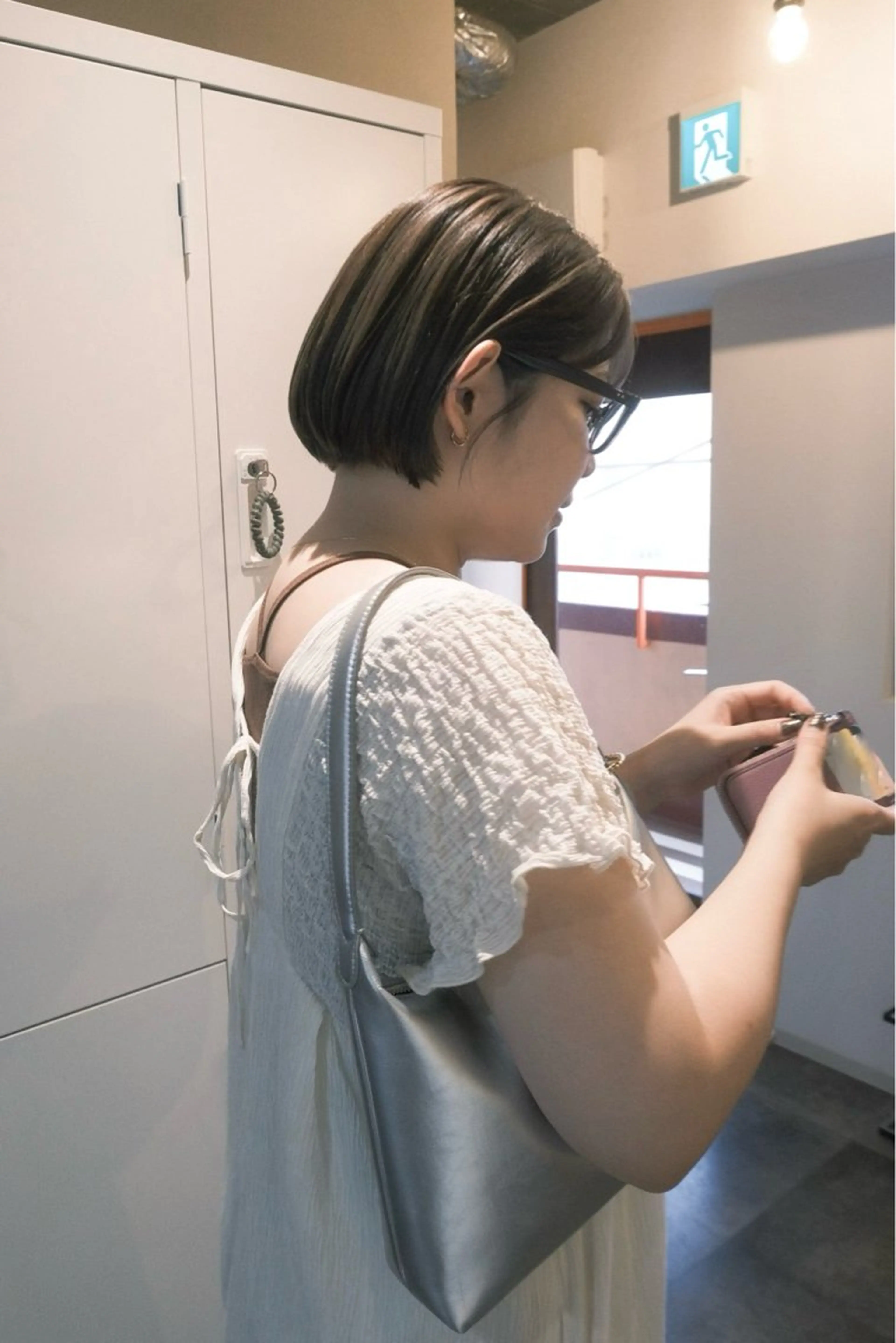 ショート カラー カット ヘアカラー トリートメント ヘアセット ハルカ/透け感カラー /顔周りレイヤーのヘアスタイル