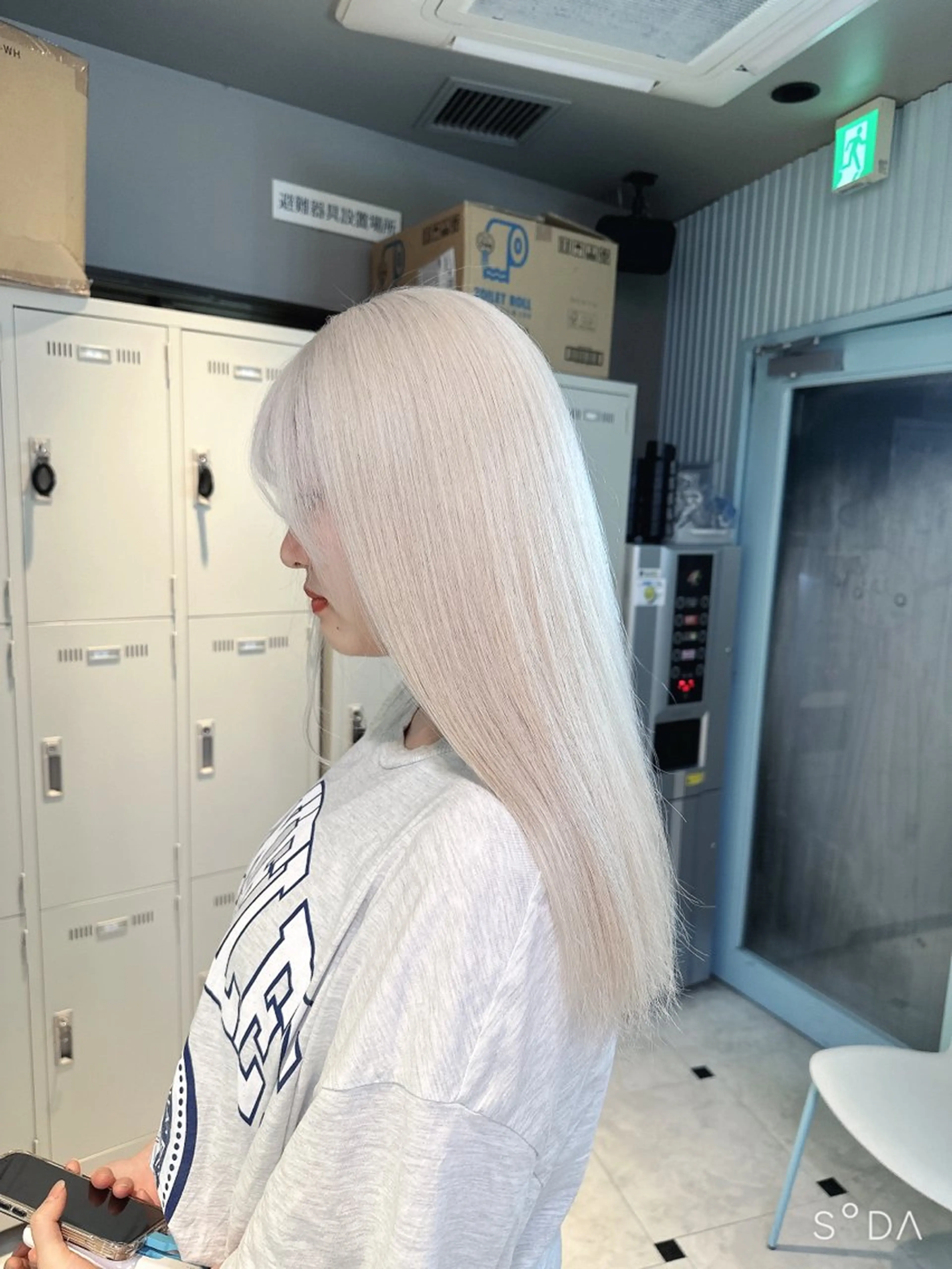 ロング カラー 🪄池袋ハイトーン 🪄ブリーチカラーのヘアスタイル