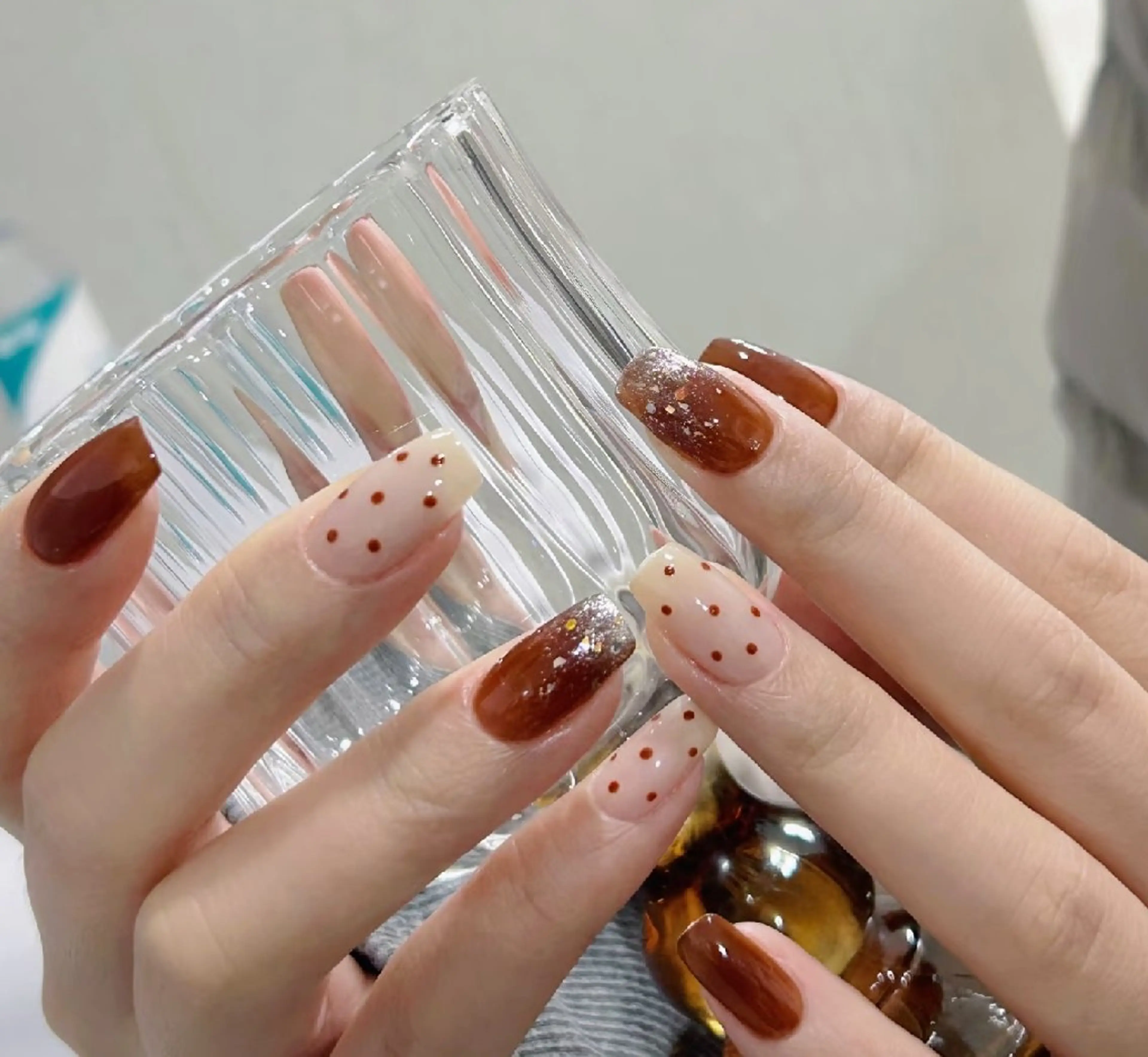 ネイル クリアネイル グラデーション ラメ(グリッター) ラメグラデーション シンプルネイル MIYUKI Nail所属・MIYUKI  美桜のネイルデザイン