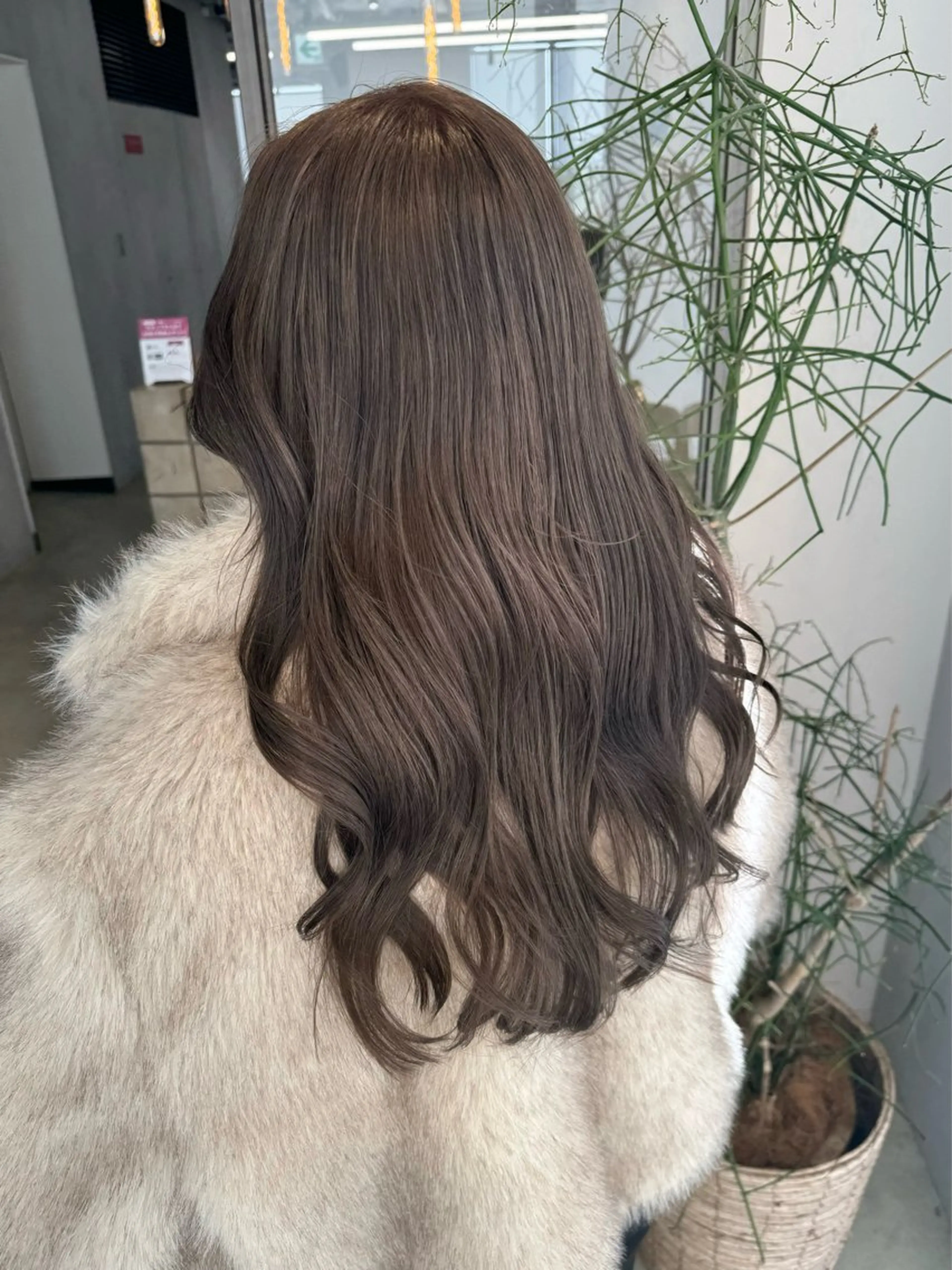 カラー フォギーグレージュ グレージュ 透明感カラー✨艶髪 制作🌱山根あゆみのヘアスタイル